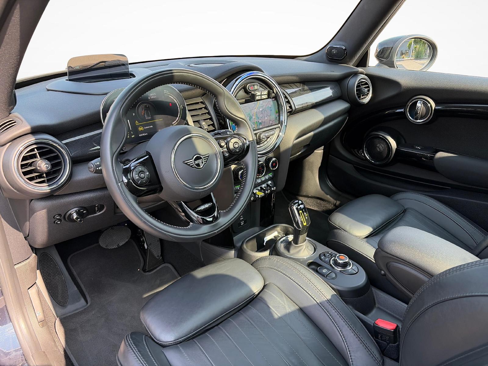 MINI F56 Cooper SE-image-13