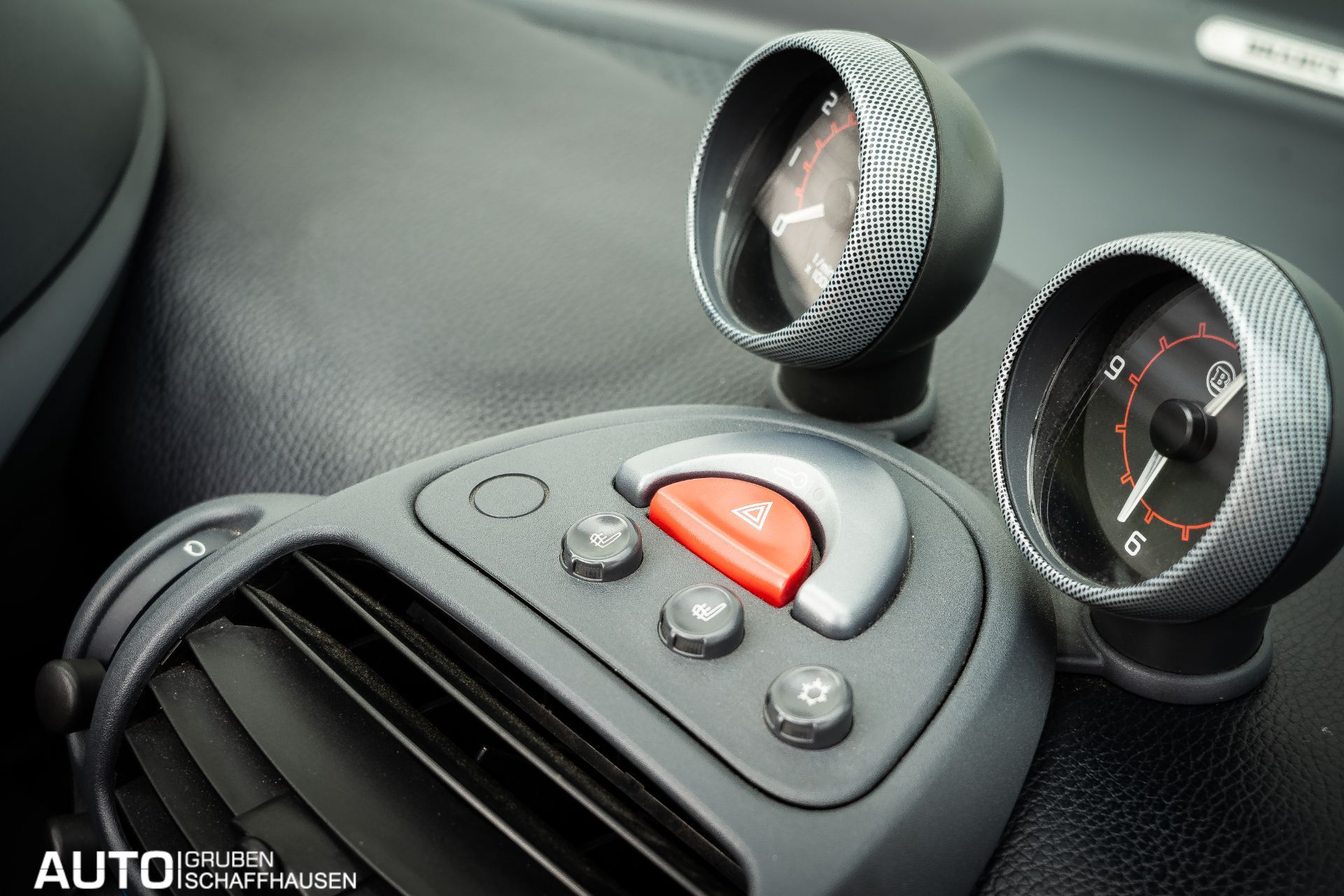 SMART brabus Fortwo Cabrio-image-18