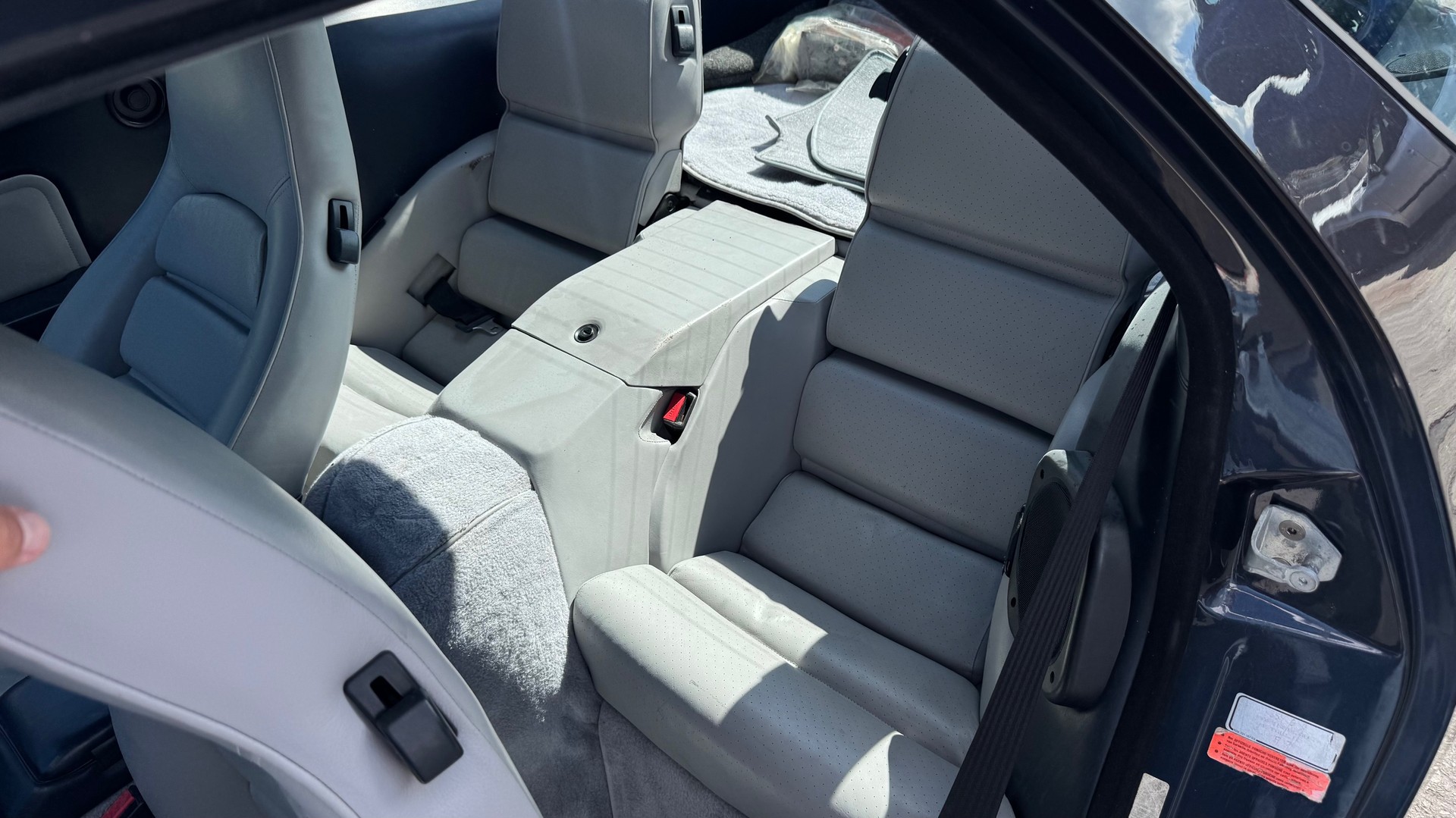 PORSCHE 928 S4-image-12