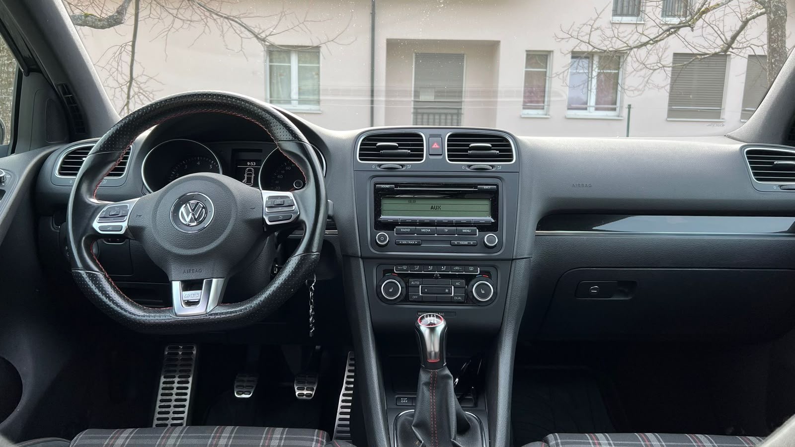 VW Golf 2.0 TSI GTI-image-6