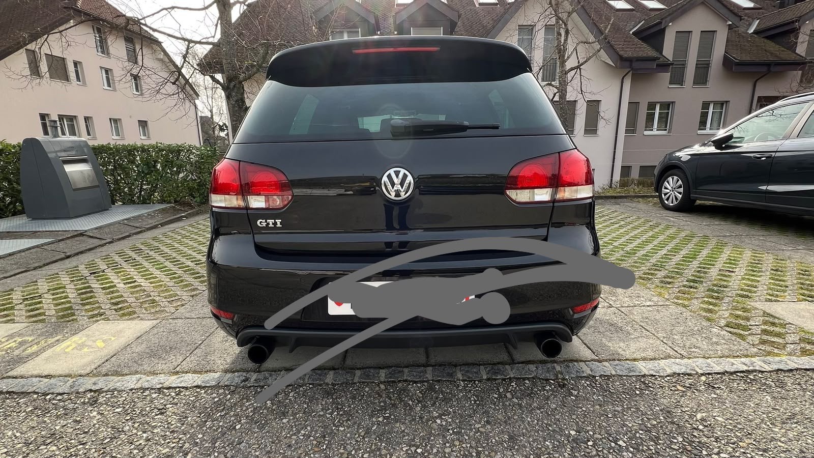 VW Golf 2.0 TSI GTI-image-3