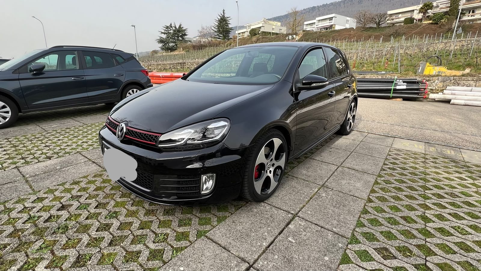 VW Golf 2.0 TSI GTI-image-0