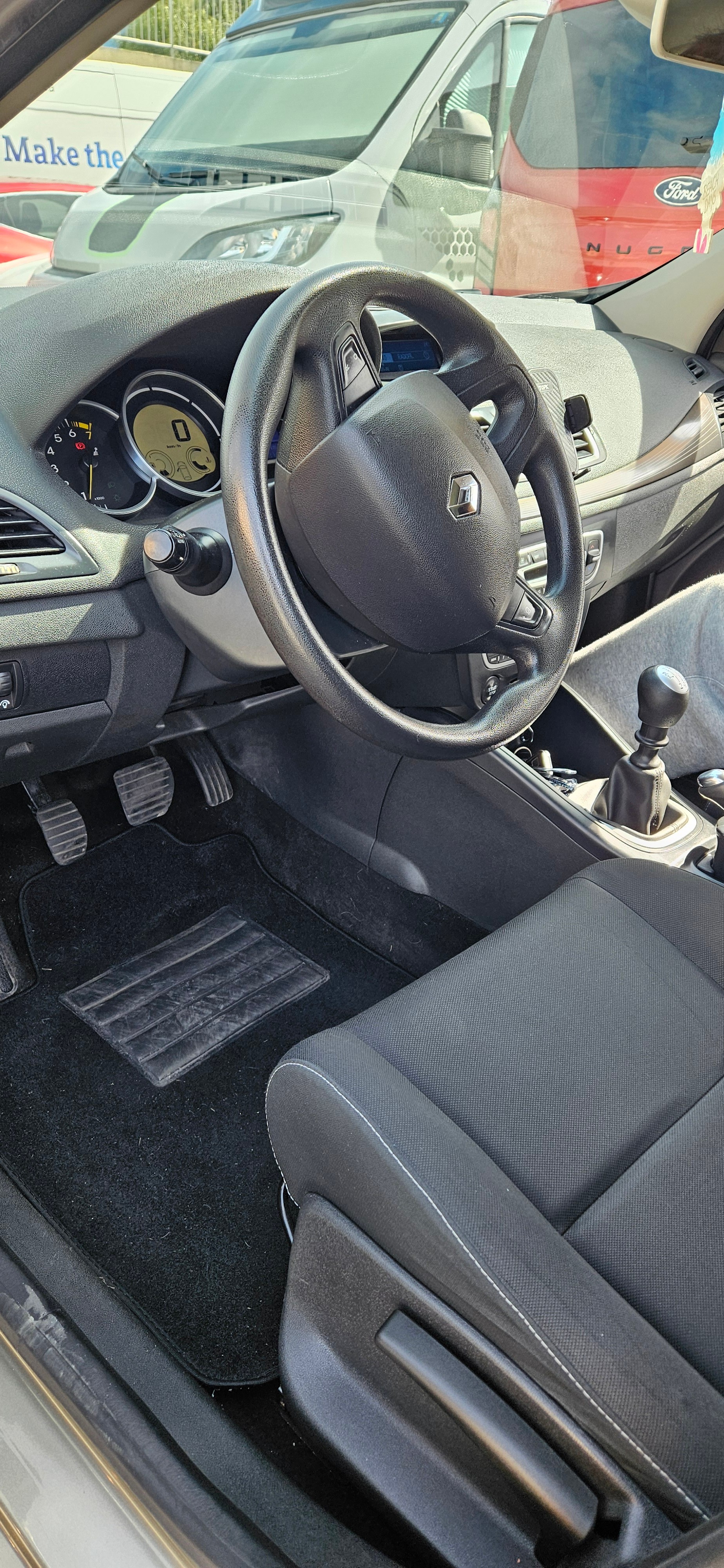 RENAULT 1.6 16V Expression-image-4