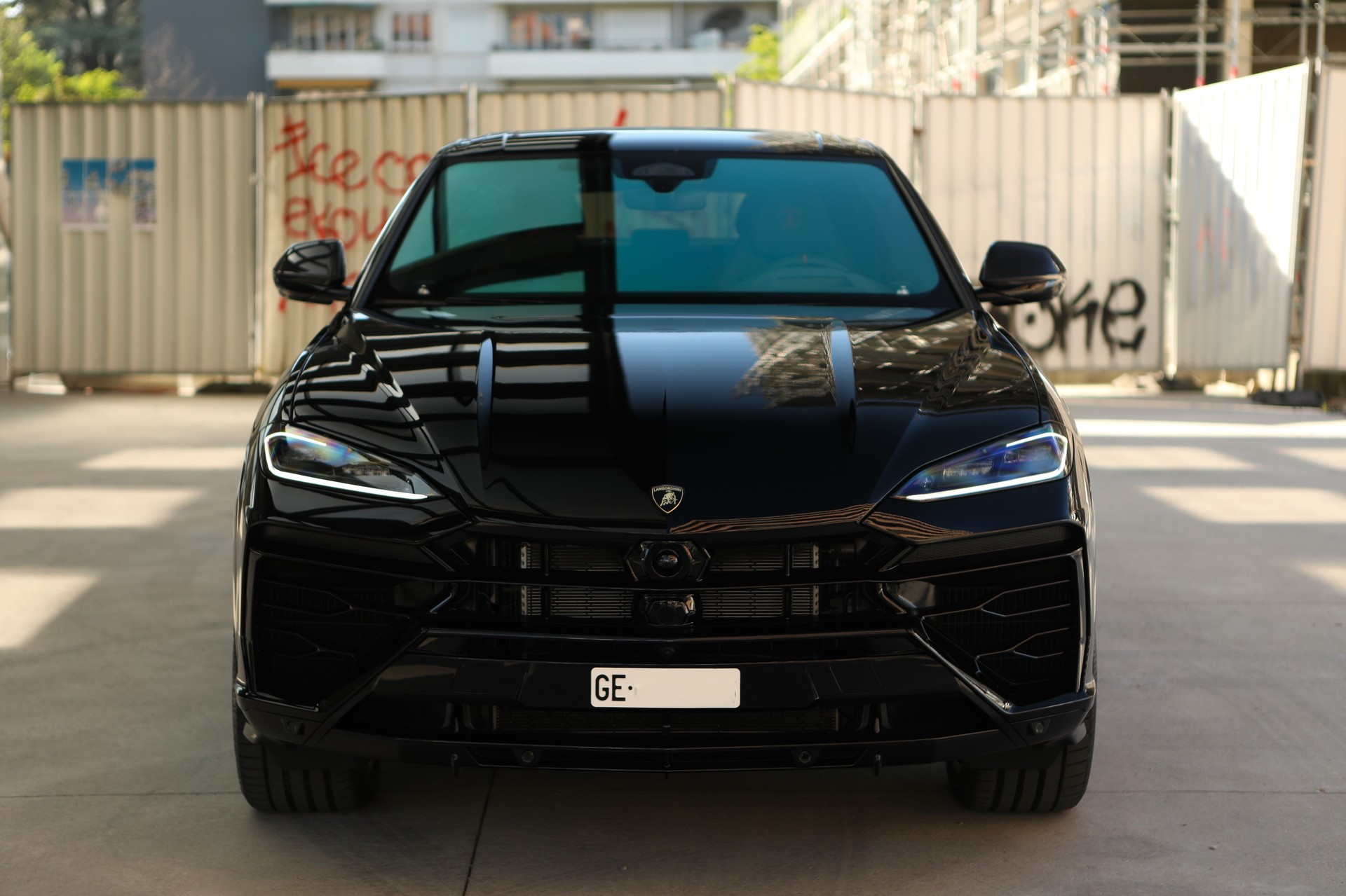 LAMBORGHINI Urus SE-image-2