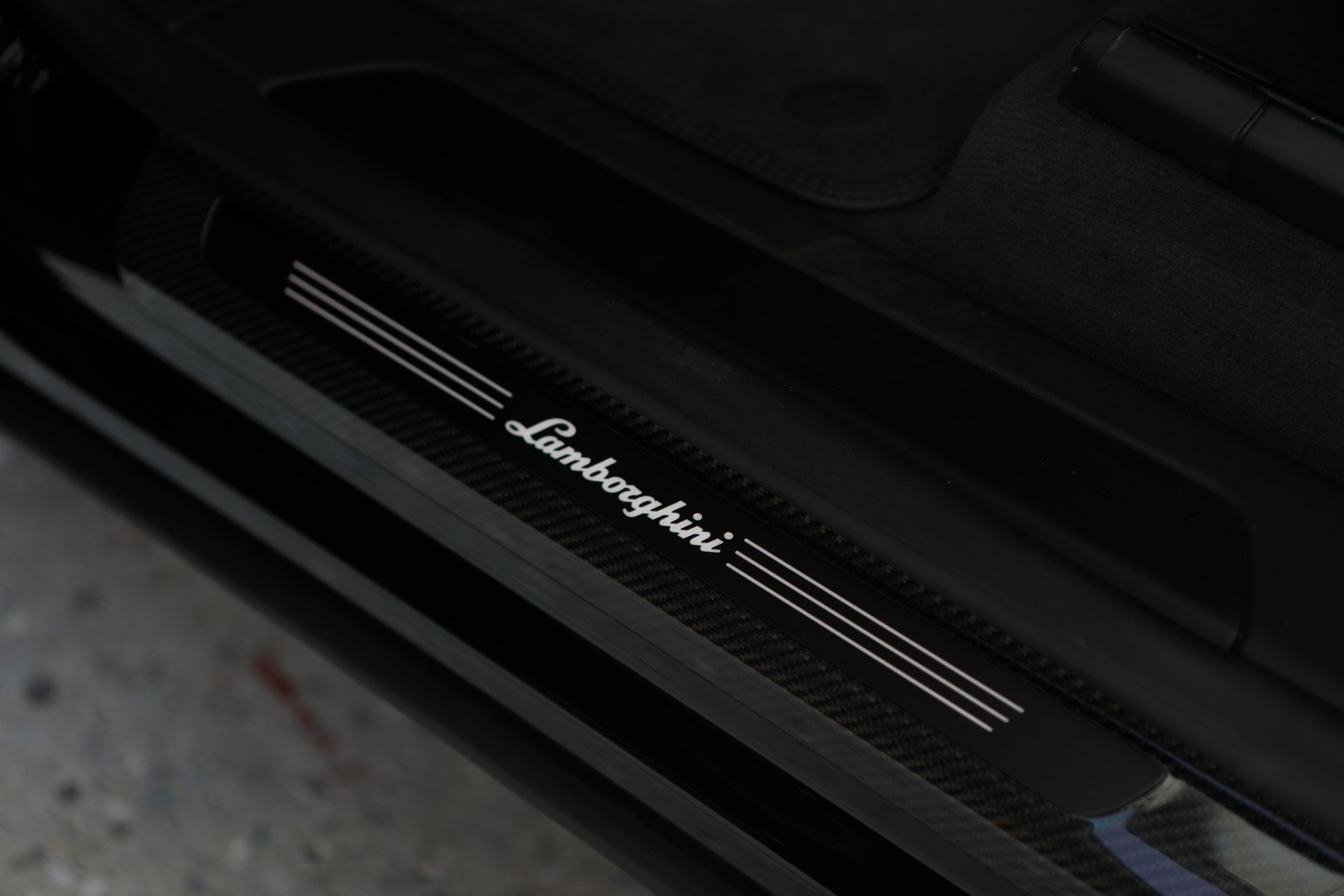 LAMBORGHINI Urus SE-image-10