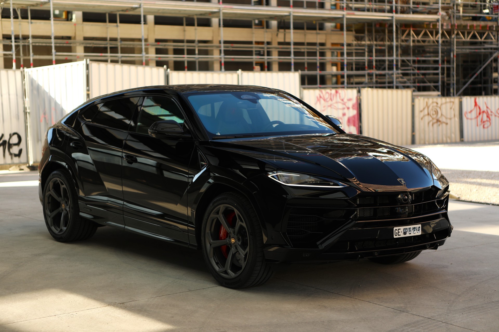 LAMBORGHINI Urus SE-image-3