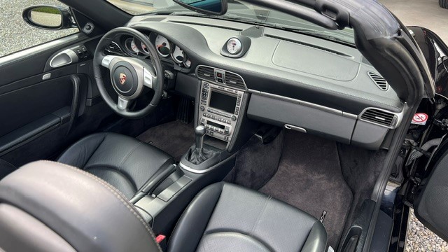 PORSCHE 3.8 Carrera 4S-image-5