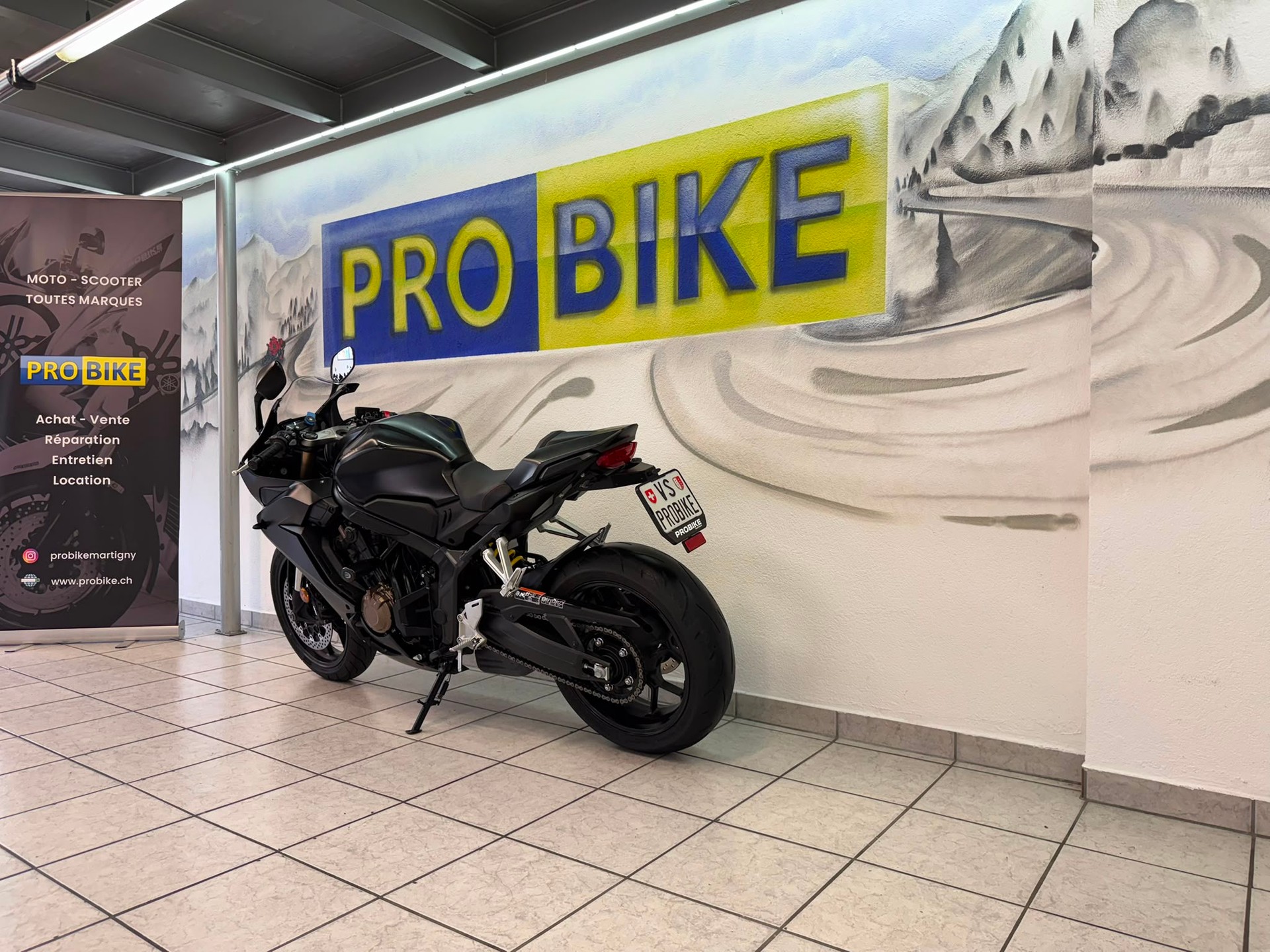 HONDA CBR 650 R ABS (35kW)-showroom-element-1