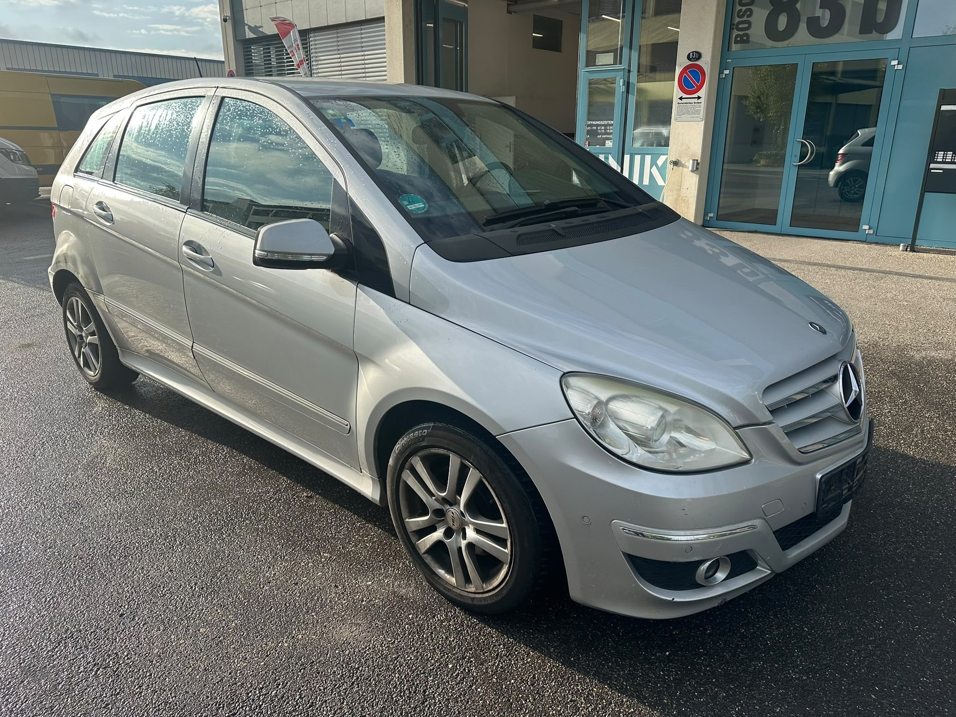 MERCEDES-BENZ B 180 CDI Autotronic-image-3