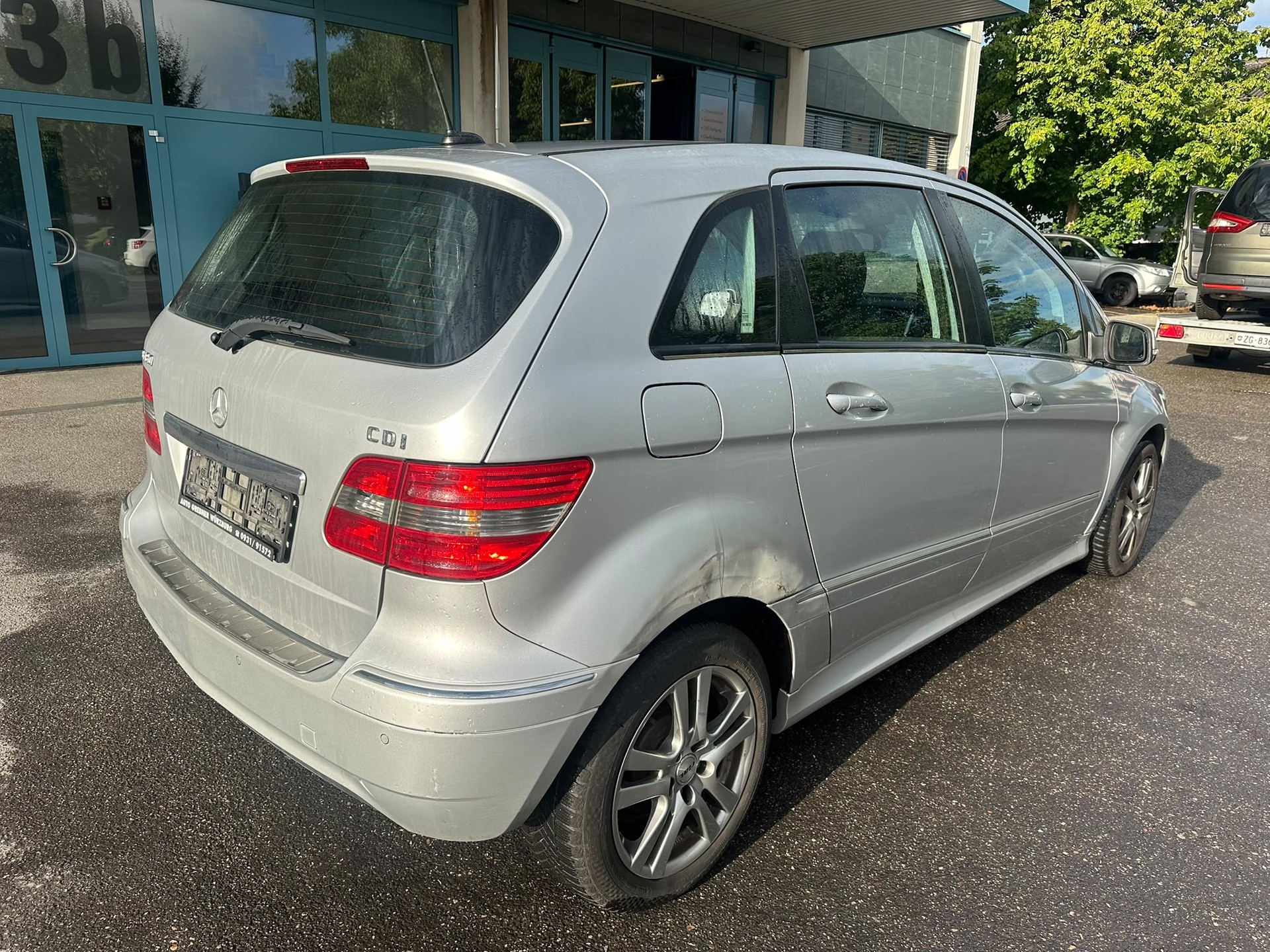 MERCEDES-BENZ B 180 CDI Autotronic-image-5