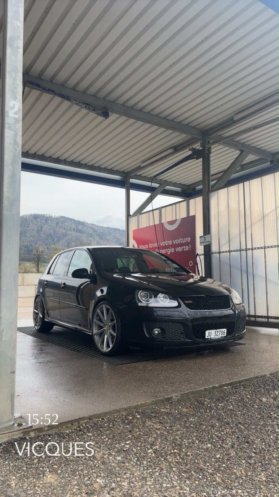 VW Golf 2.0 TFSI GTI-image-2