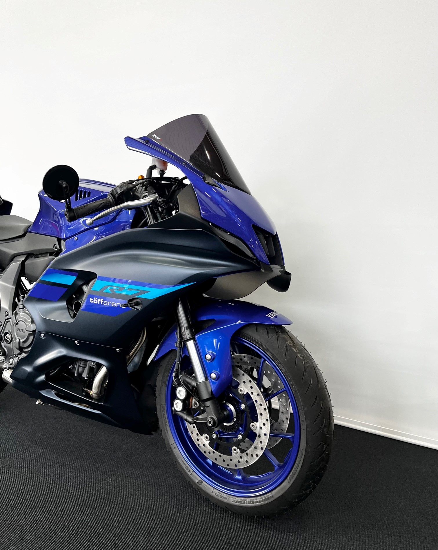 YAMAHA YZF-R7-showroom-element-2
