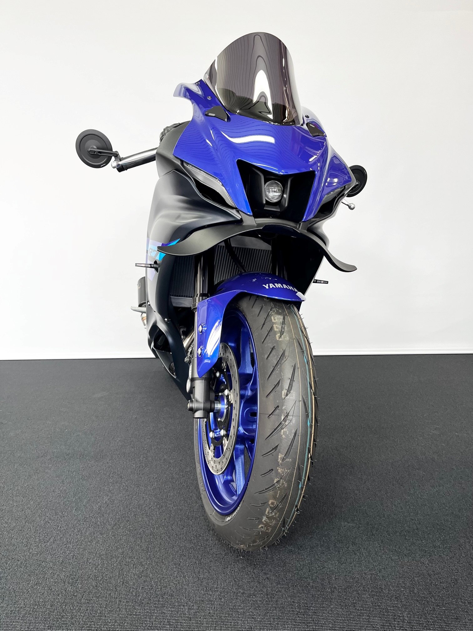 YAMAHA YZF-R7-showroom-element-3
