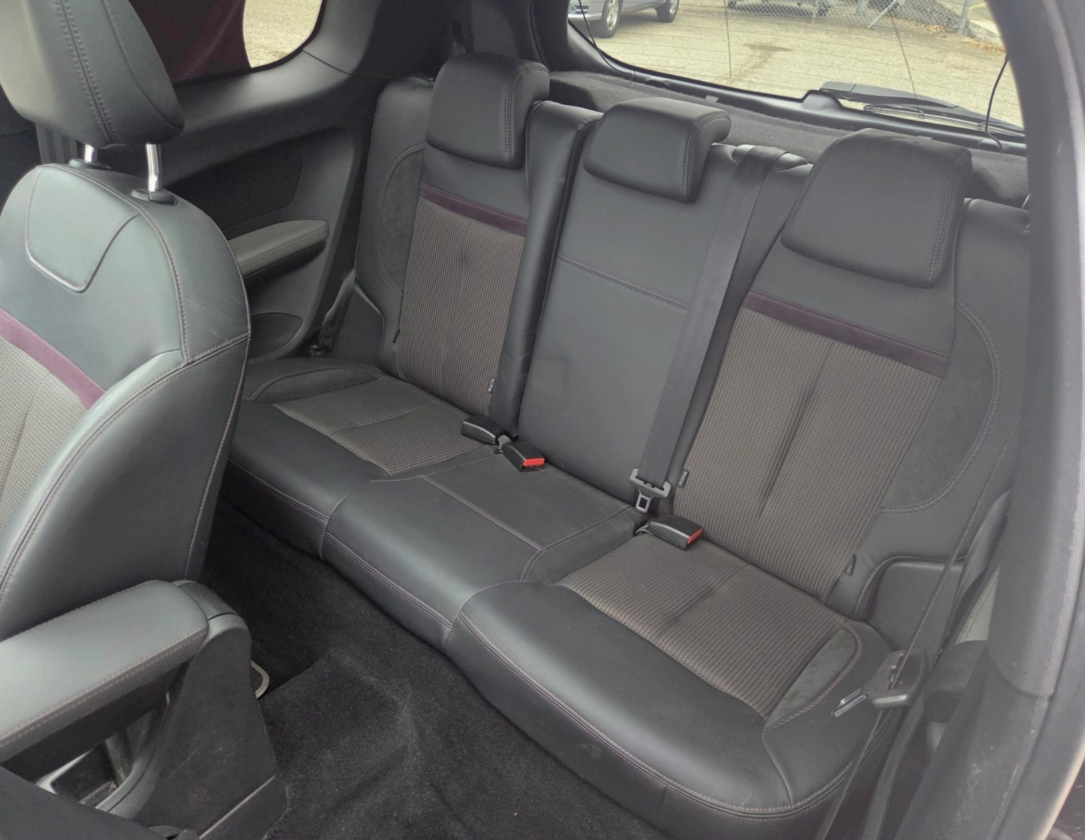 PEUGEOT 208 1.6 e-HDI XY-image-11
