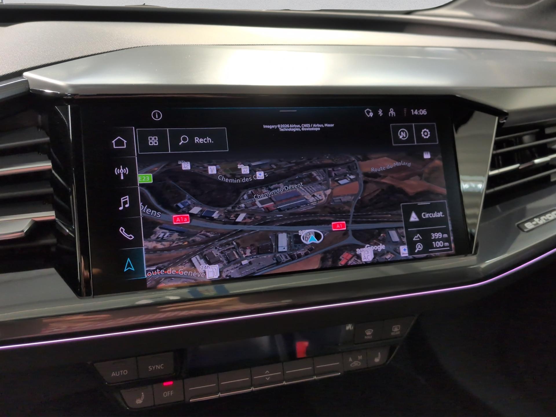 AUDI Q4 e-tron 45 quattro-image-12