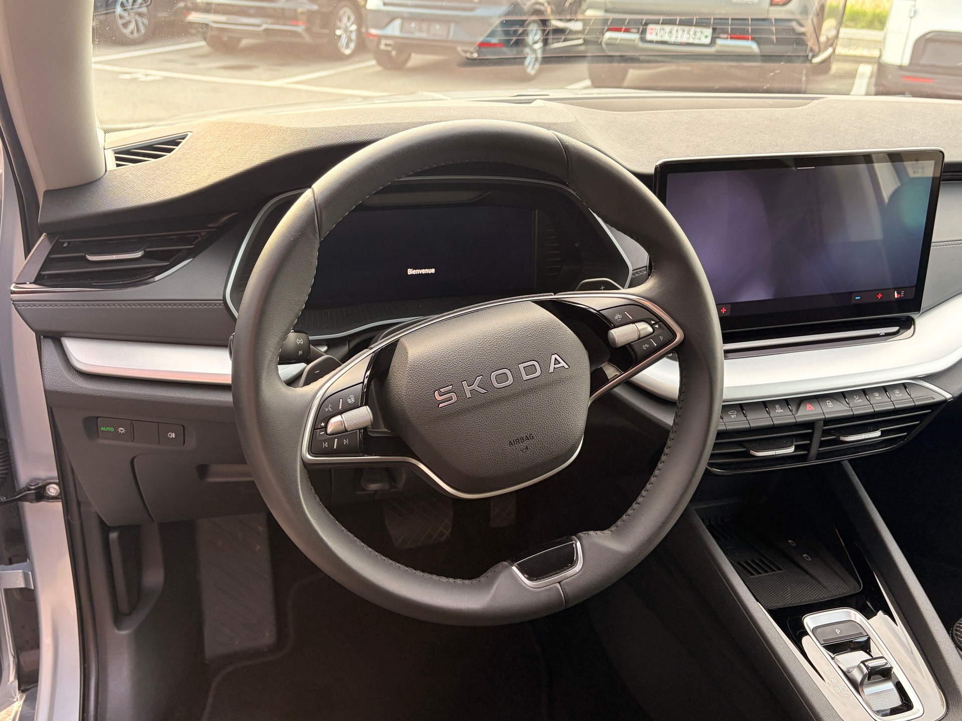 SKODA Octavia Combi 1.5 TSI mHEV DSG Selection-image-5