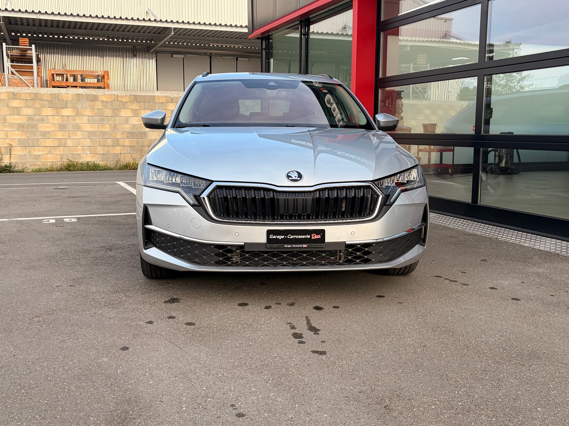 SKODA Octavia Combi 1.5 TSI mHEV DSG Selection-image-2