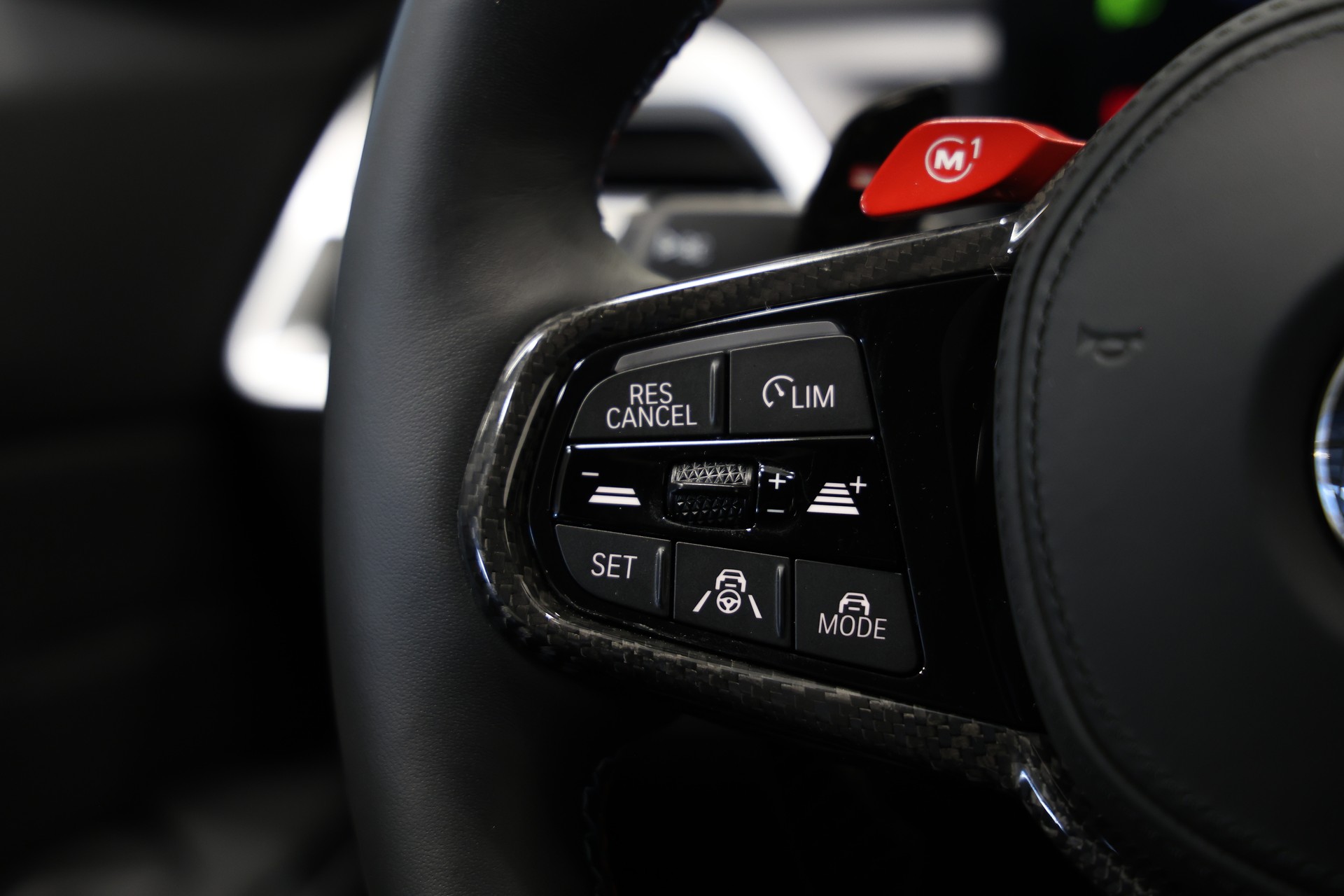 BMW M3 Competition M xDrive LCI *Carbon Interieur*BMW Werksgarantie bis 02.2029*-image-26