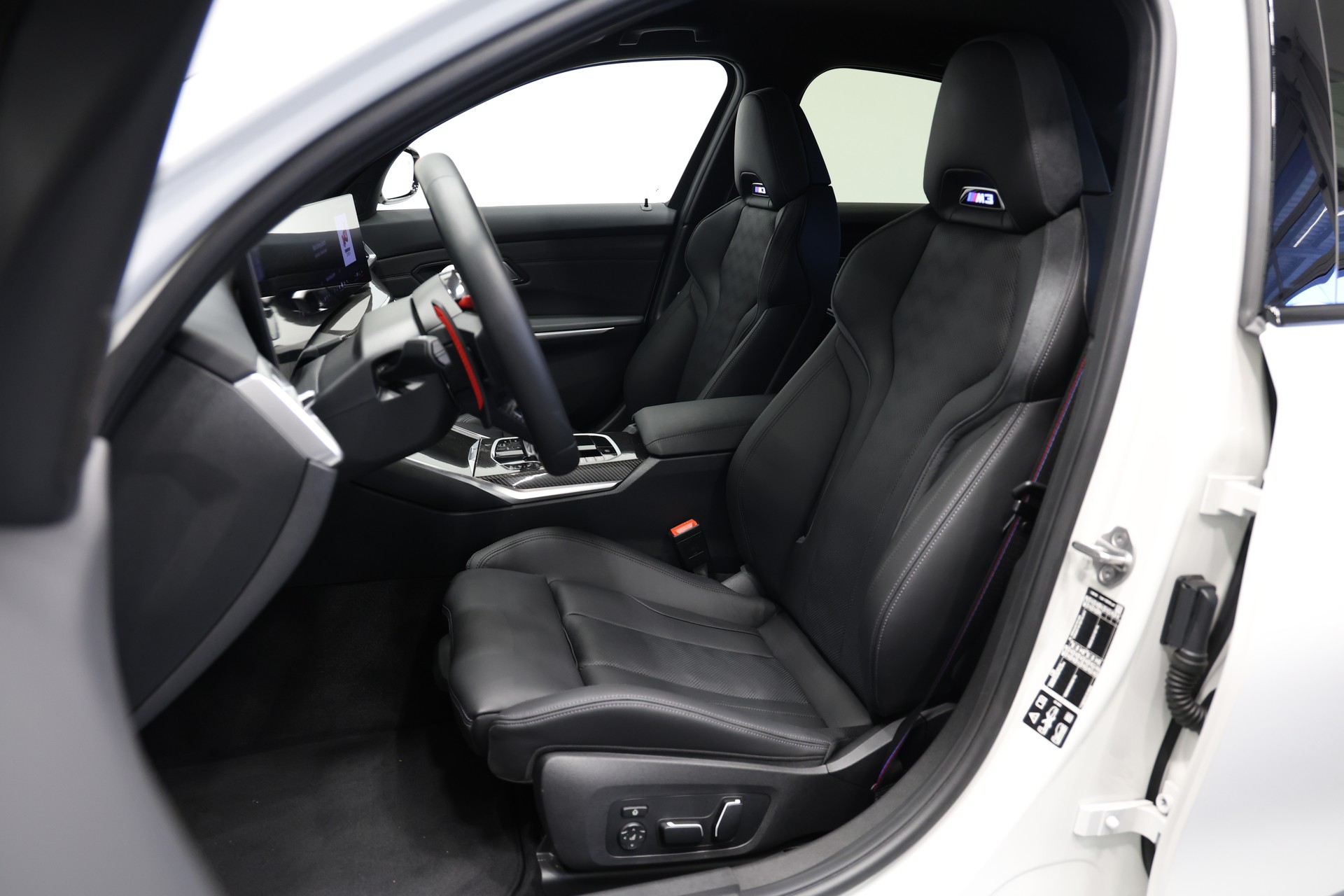 BMW M3 Competition M xDrive LCI *Carbon Interieur*BMW Werksgarantie bis 02.2029*-image-19