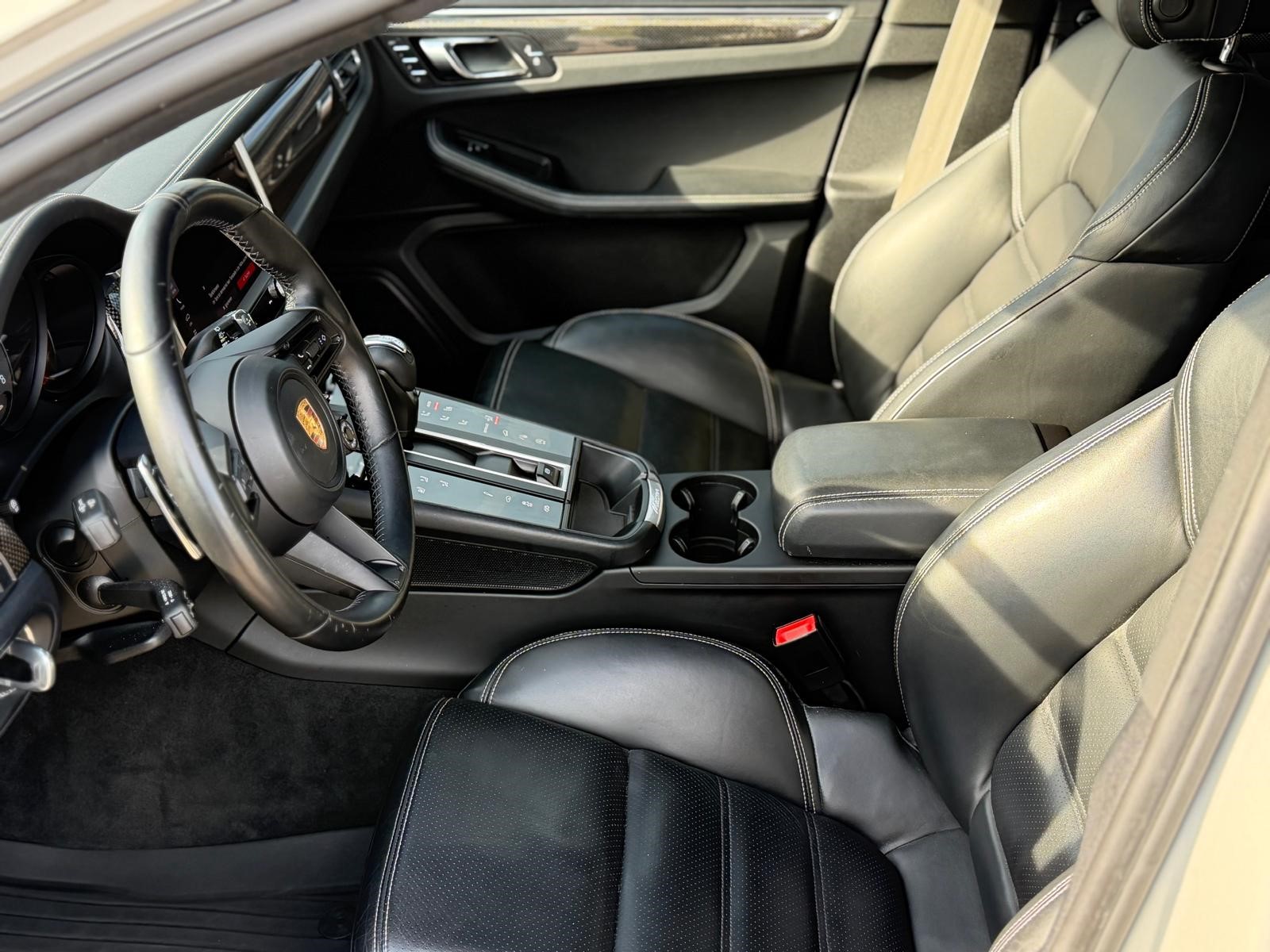 PORSCHE Macan GTS PDK-image-7