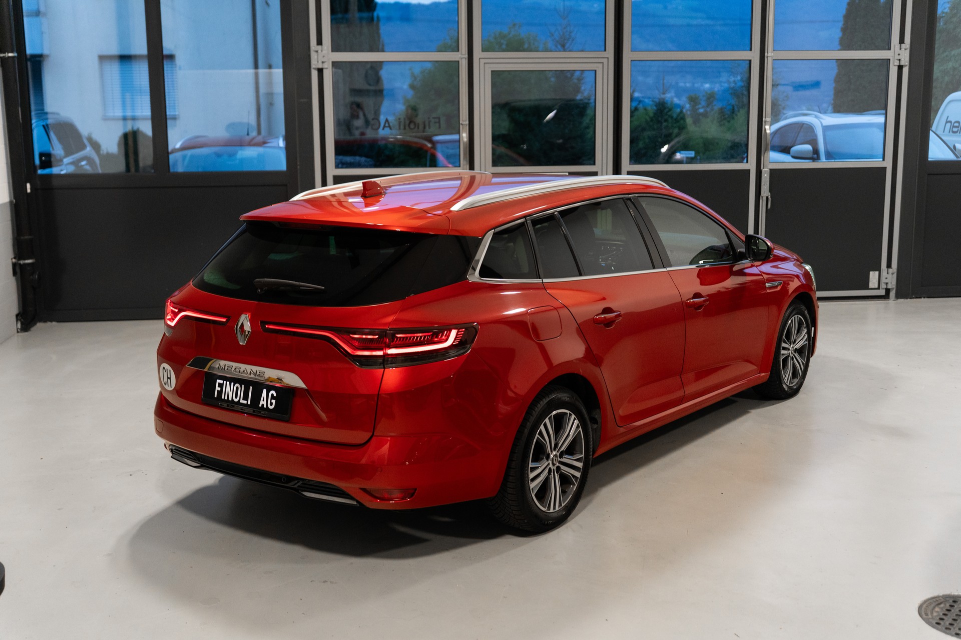RENAULT Mégane Grandtour 1.5 dCi Intens EDC-image-6