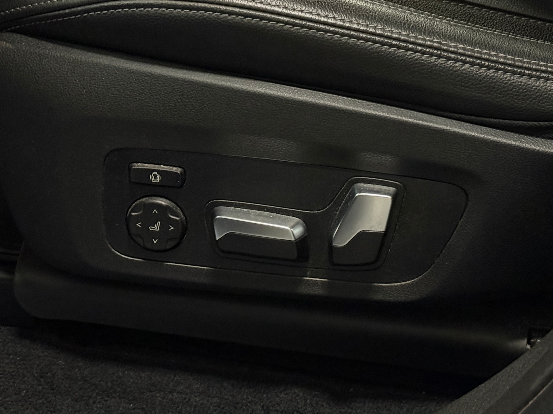 BMW X3 xDrive 30d xLine Steptronic *Anhängerkupplung*-image-9