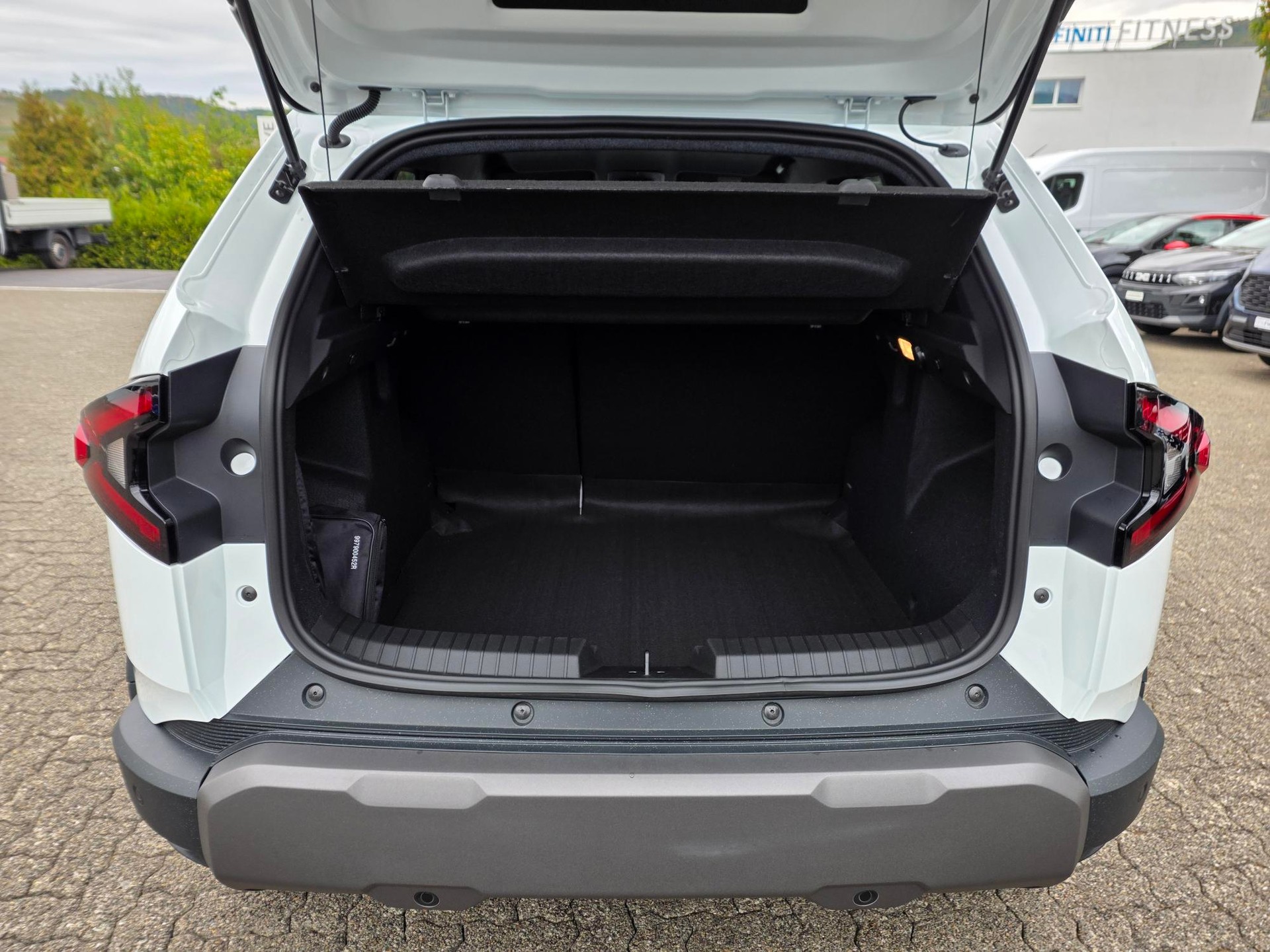 DACIA Duster 1.8 Hybrid Journey-image-8