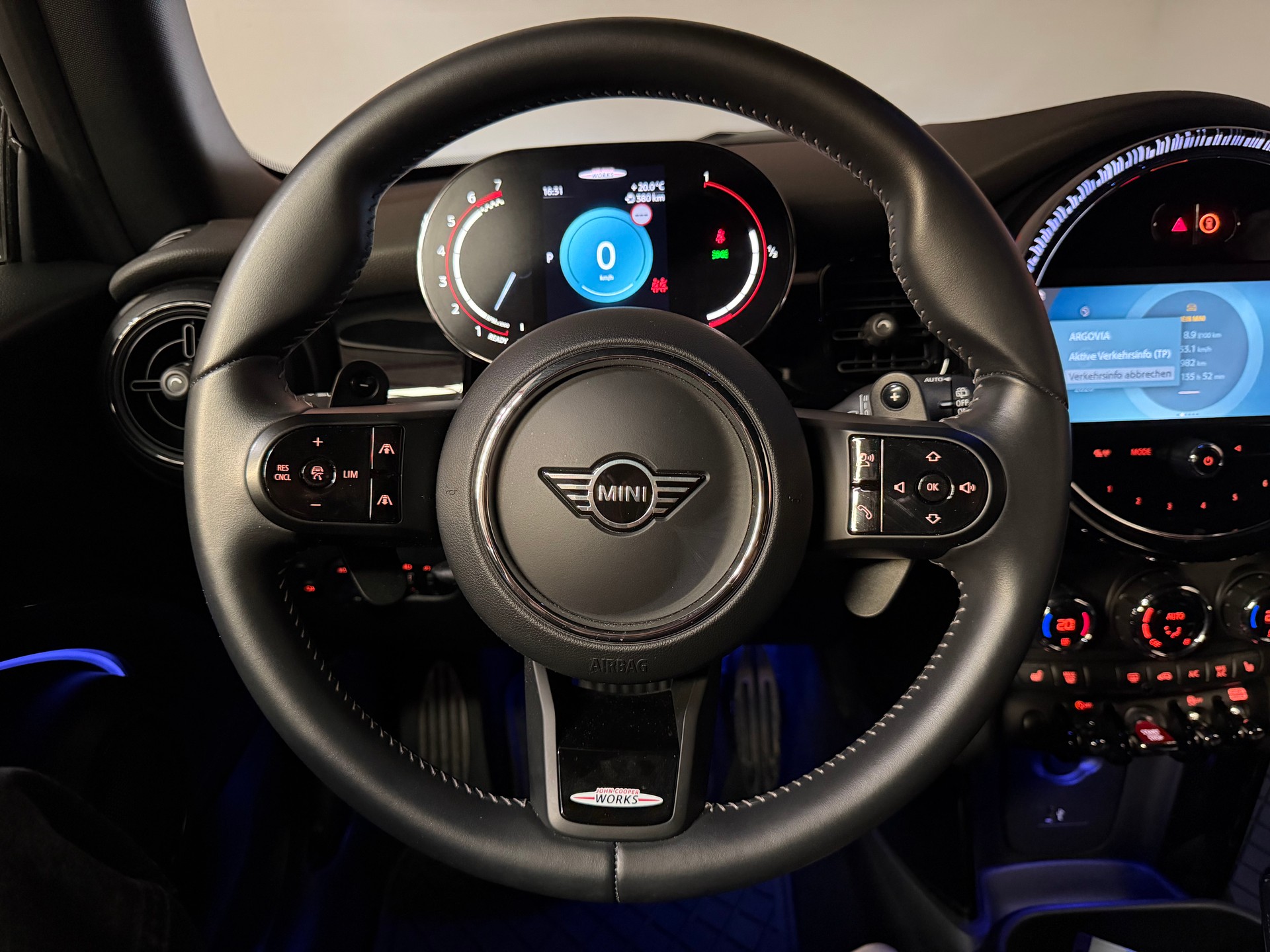 MINI Cooper John Cooper Works Steptronic-image-19