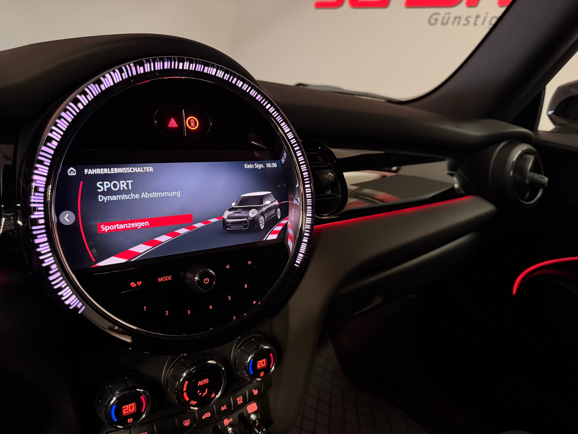 MINI Cooper John Cooper Works Steptronic-image-31