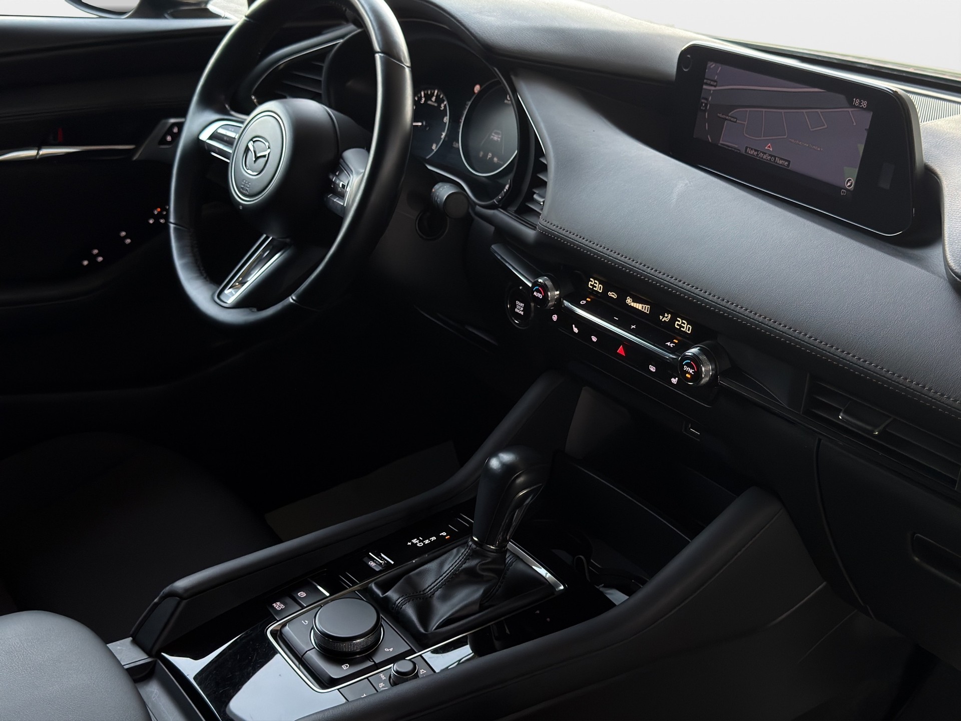 MAZDA 3 Hatchback SKYACTIV-X M Hybrid 180 Revolution AWD Automat*Ab MFK,1 Jahr oder 20'000km Garantie auf Motor und Getriebe*-image-17