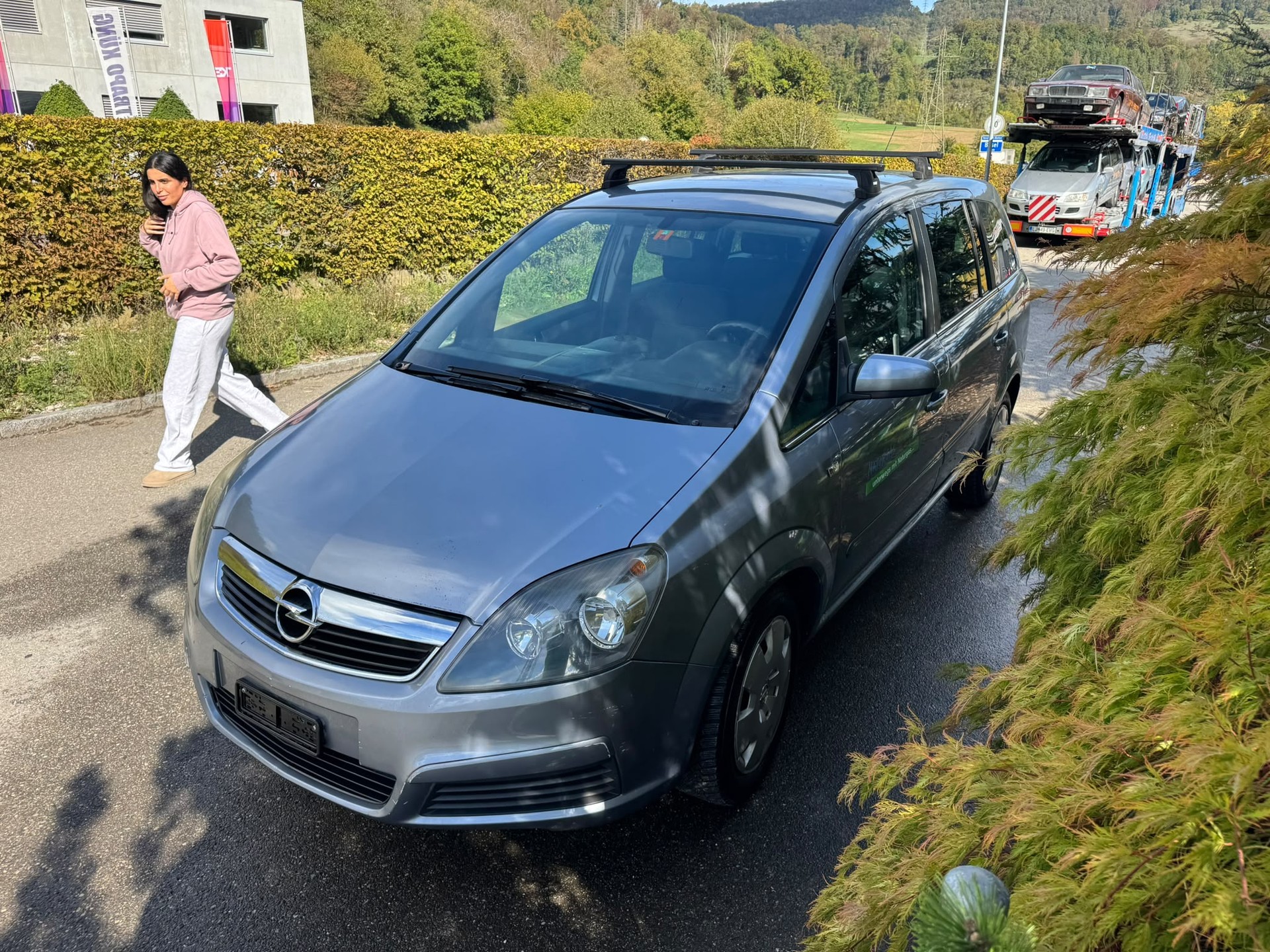 OPEL Zafira 1.6i 16V TP (Essentia)-image-1