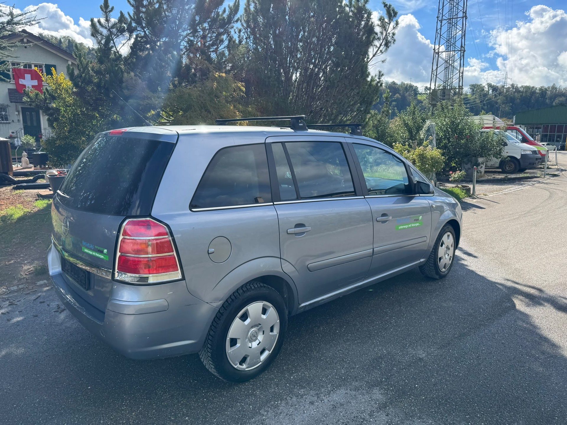 OPEL Zafira 1.6i 16V TP (Essentia)-image-10