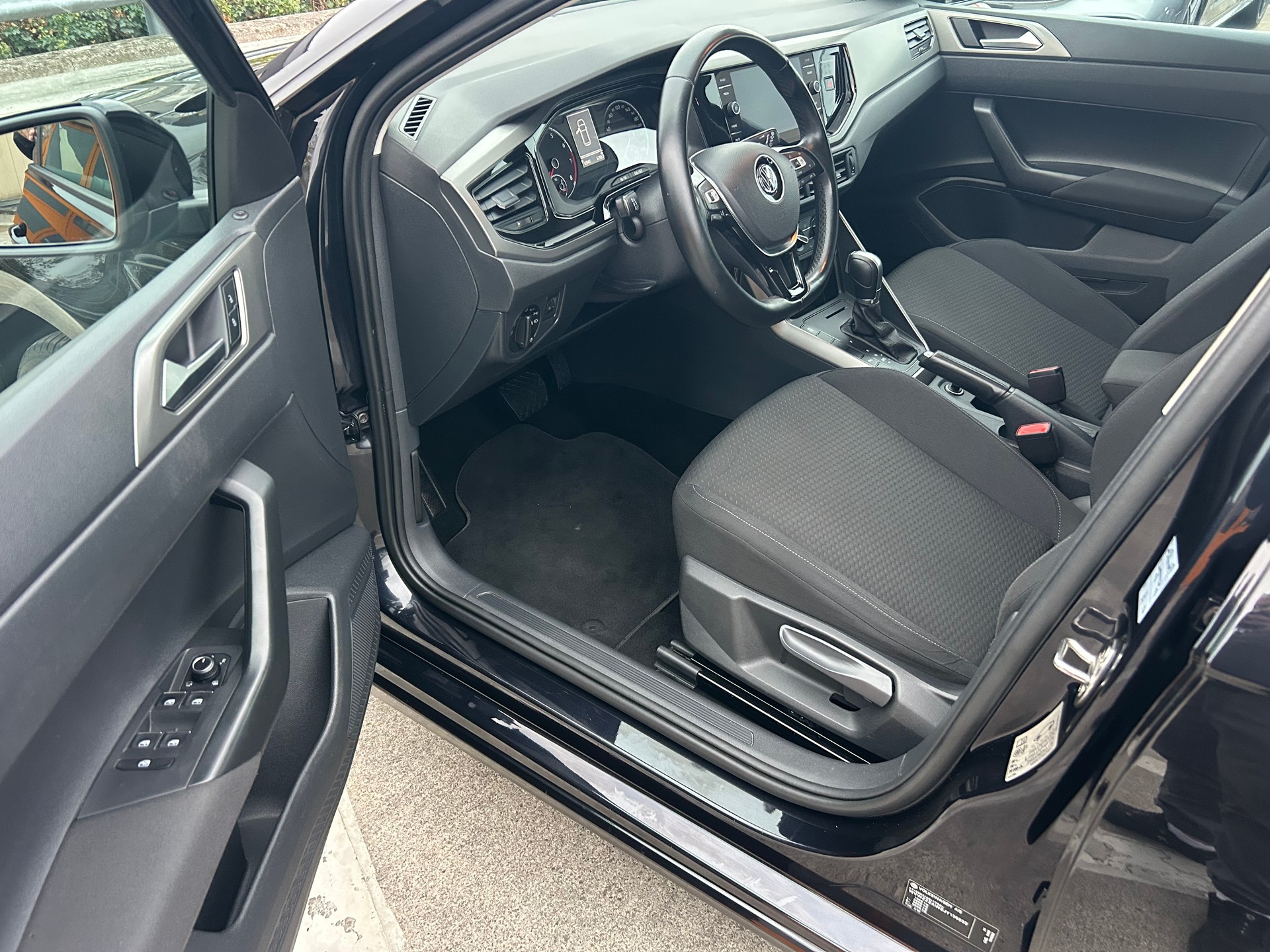 VW Polo 1.0 TSI BMT Comfortline DSG-image-10