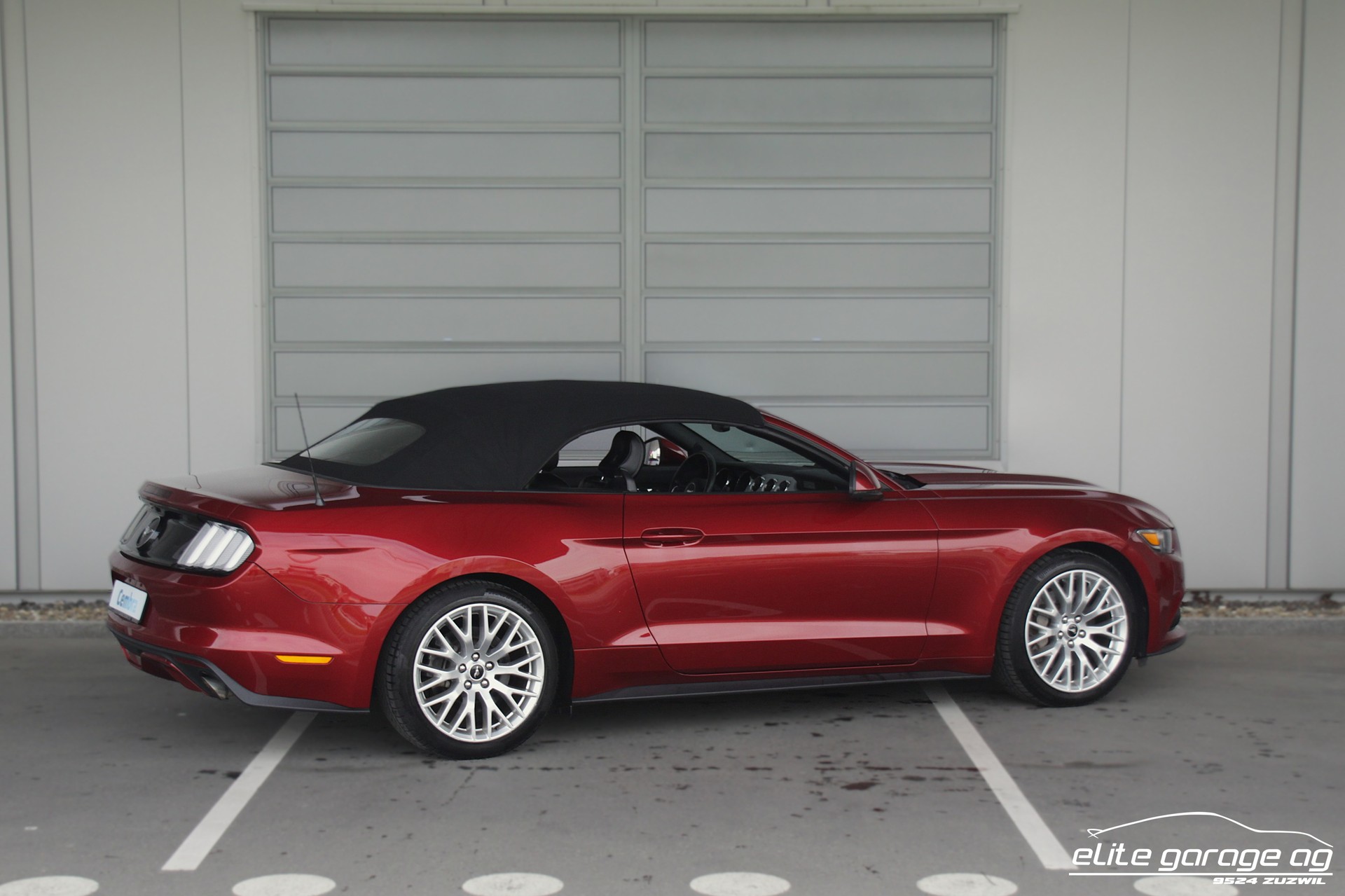 FORD Mustang Convertible 2.3-image-4