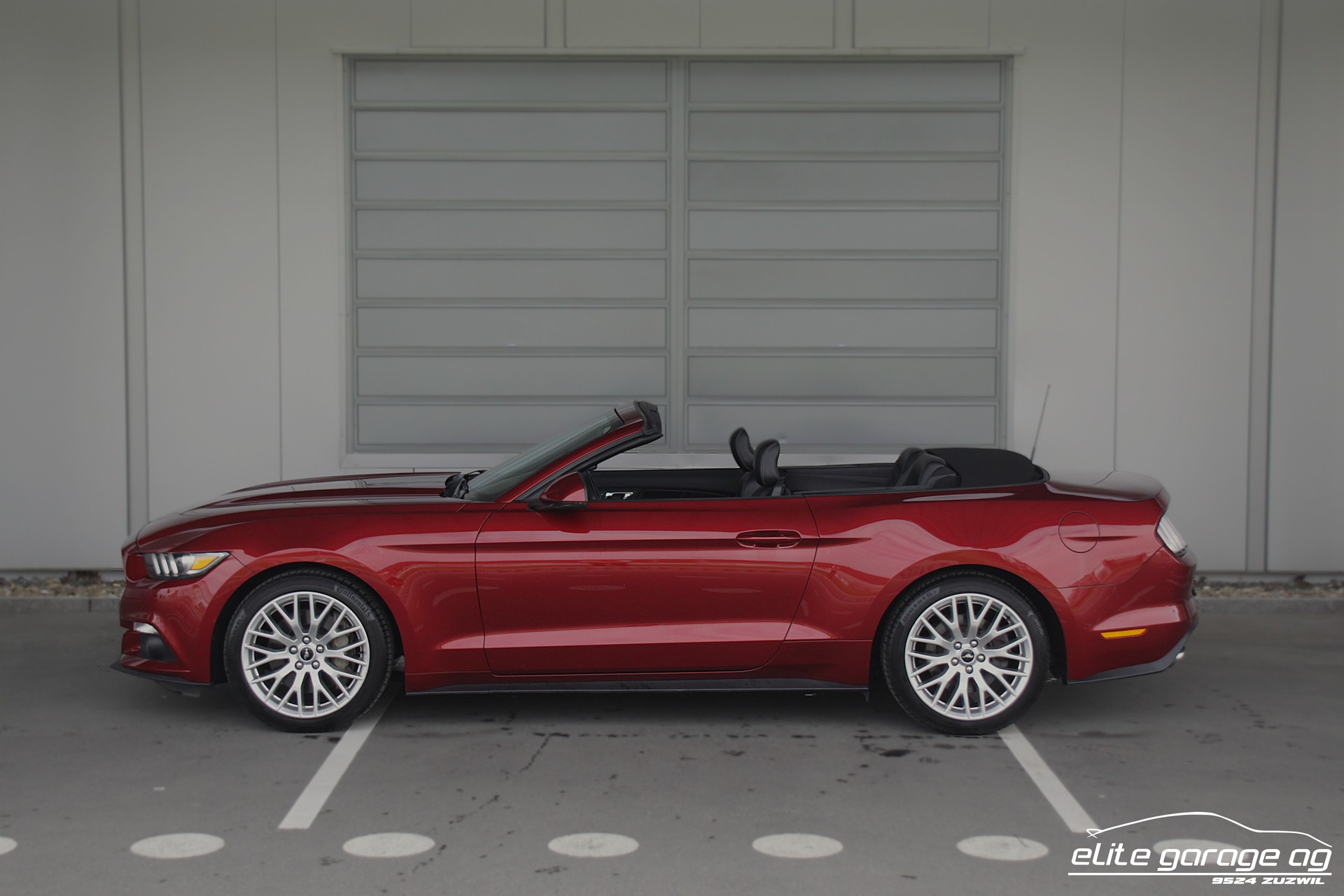 FORD Mustang Convertible 2.3-image-1