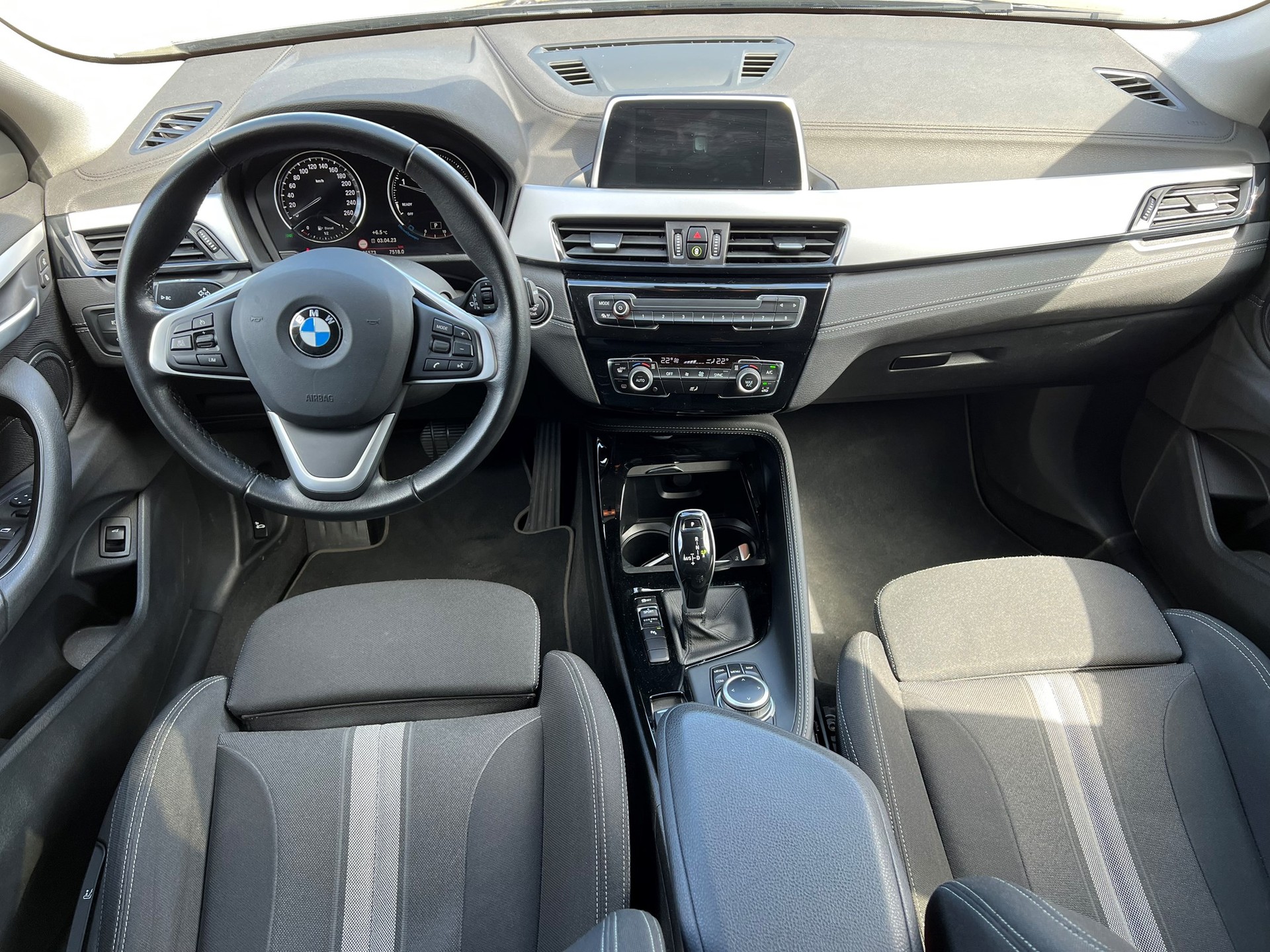BMW X2 sDrive 18d Steptronic-image-9