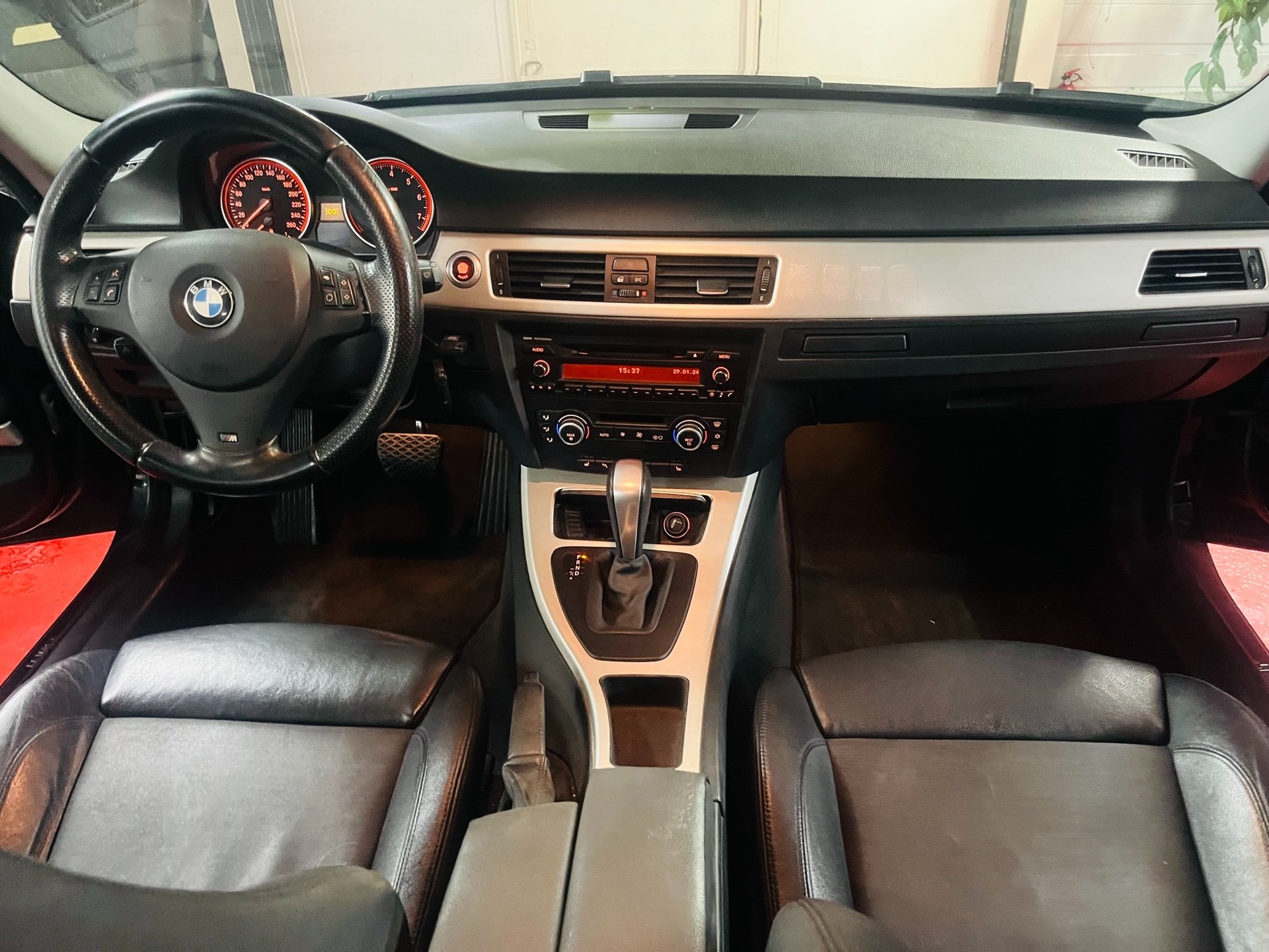 BMW 325i xDrive Touring more4you Steptronic-image-9