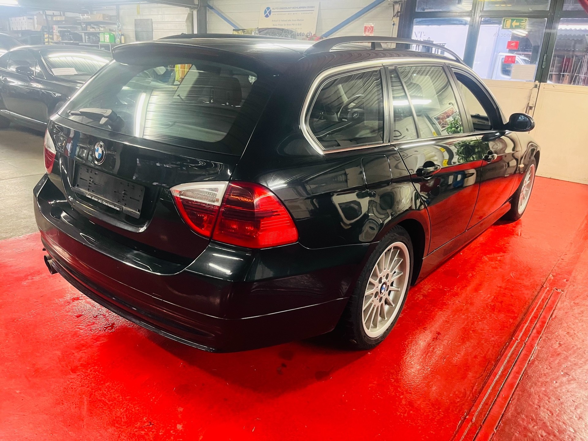 BMW 325i xDrive Touring more4you Steptronic-image-2