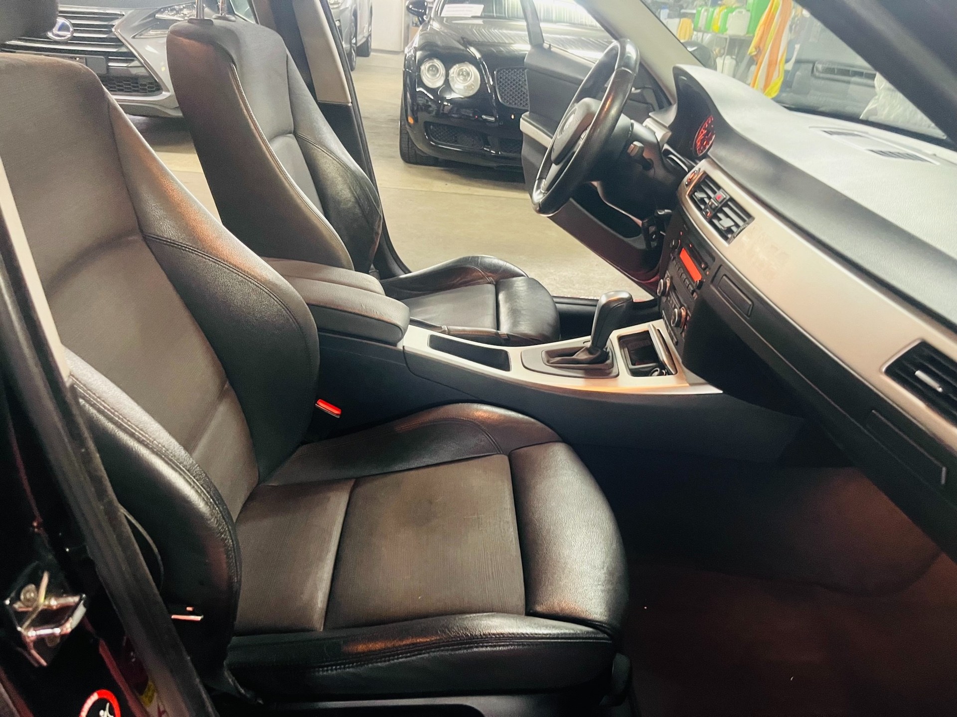 BMW 325i xDrive Touring more4you Steptronic-image-10