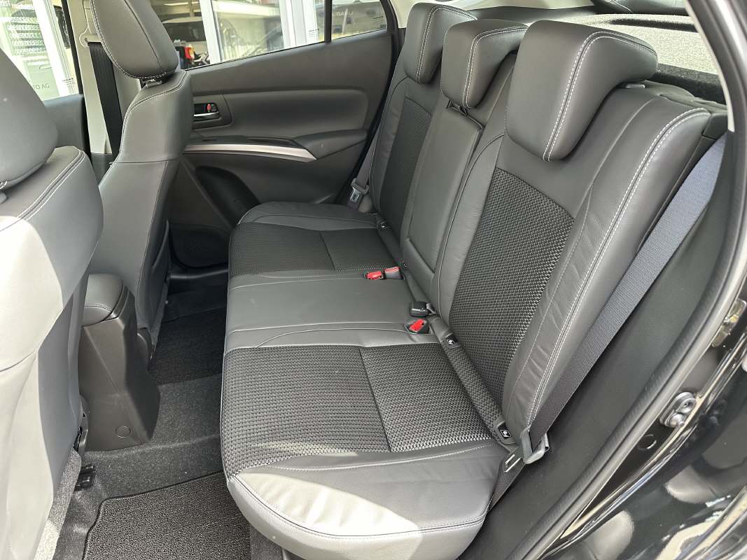 SUZUKI S-Cross 1.5 Piz Sulai Top Hybrid 4x4-image-8