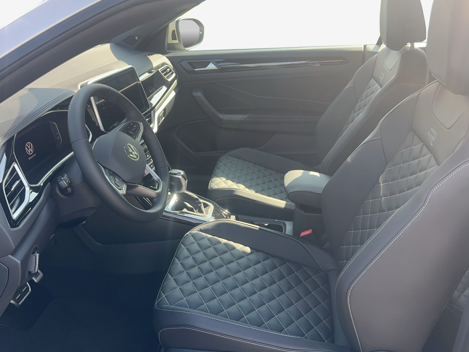 VW T-Roc Cabriolet 1.5 TSI EVO R-Line DSG-image-7
