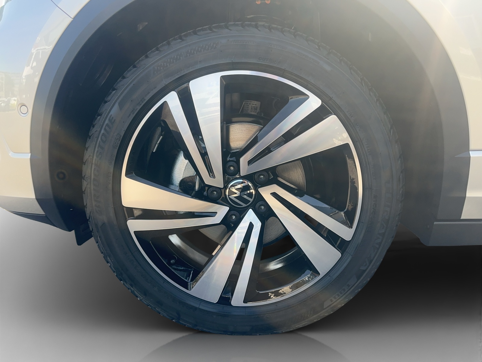 VW T-Roc Cabriolet 1.5 TSI EVO R-Line DSG-image-13
