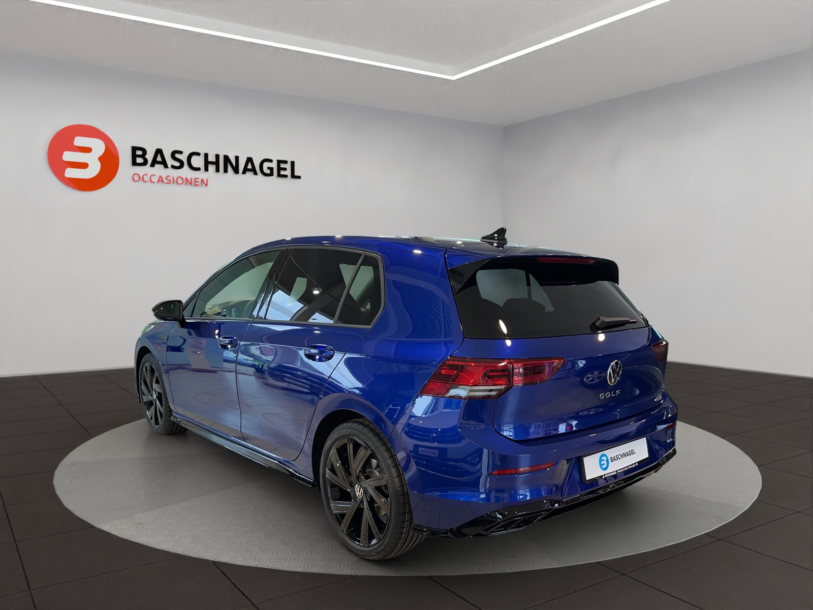 VW Golf 1.5 eTSI mHEV ACT R-Line DSG-image-4