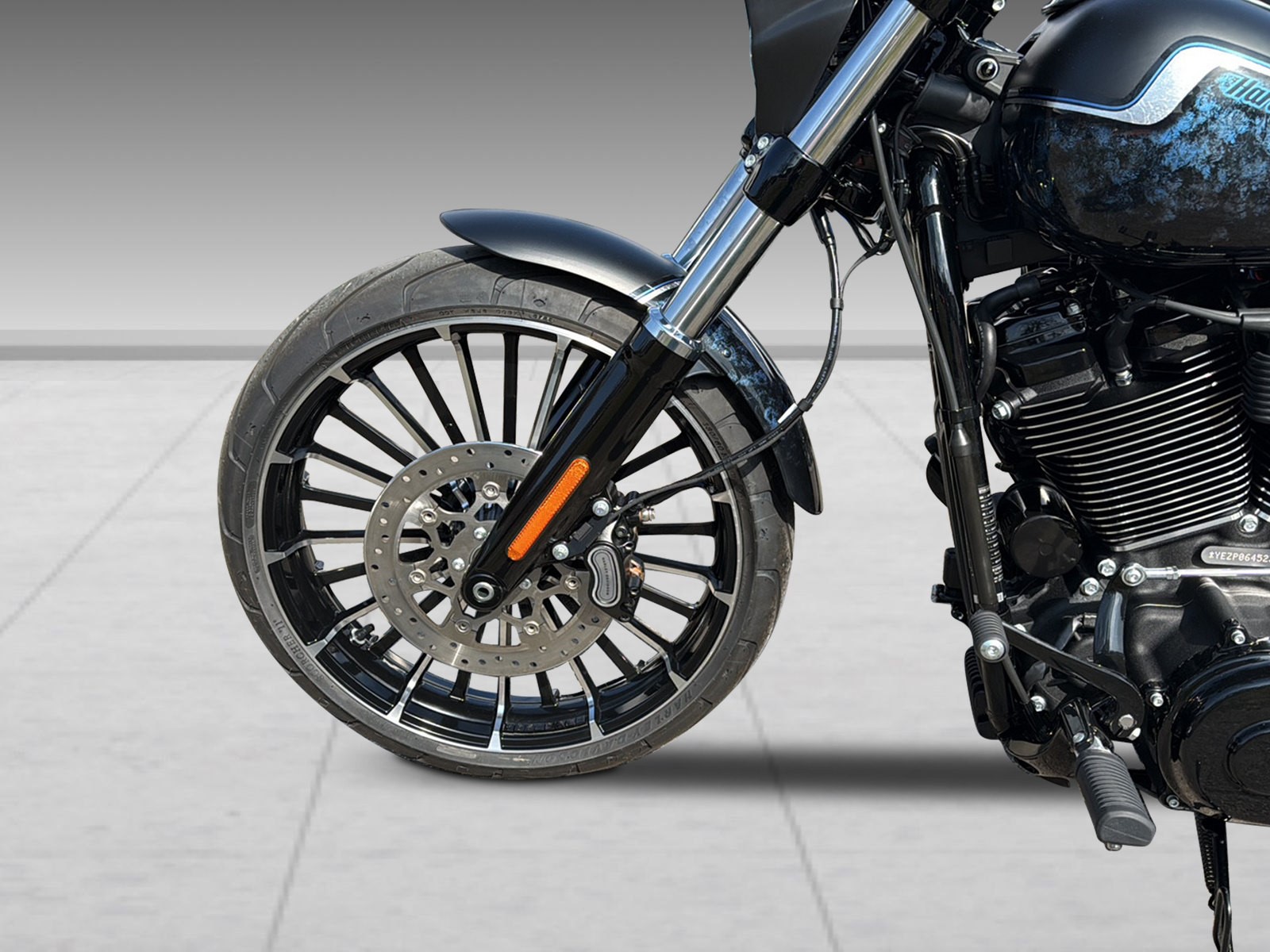 HARLEY-DAVIDSON FXBR Breakout 117-image-5