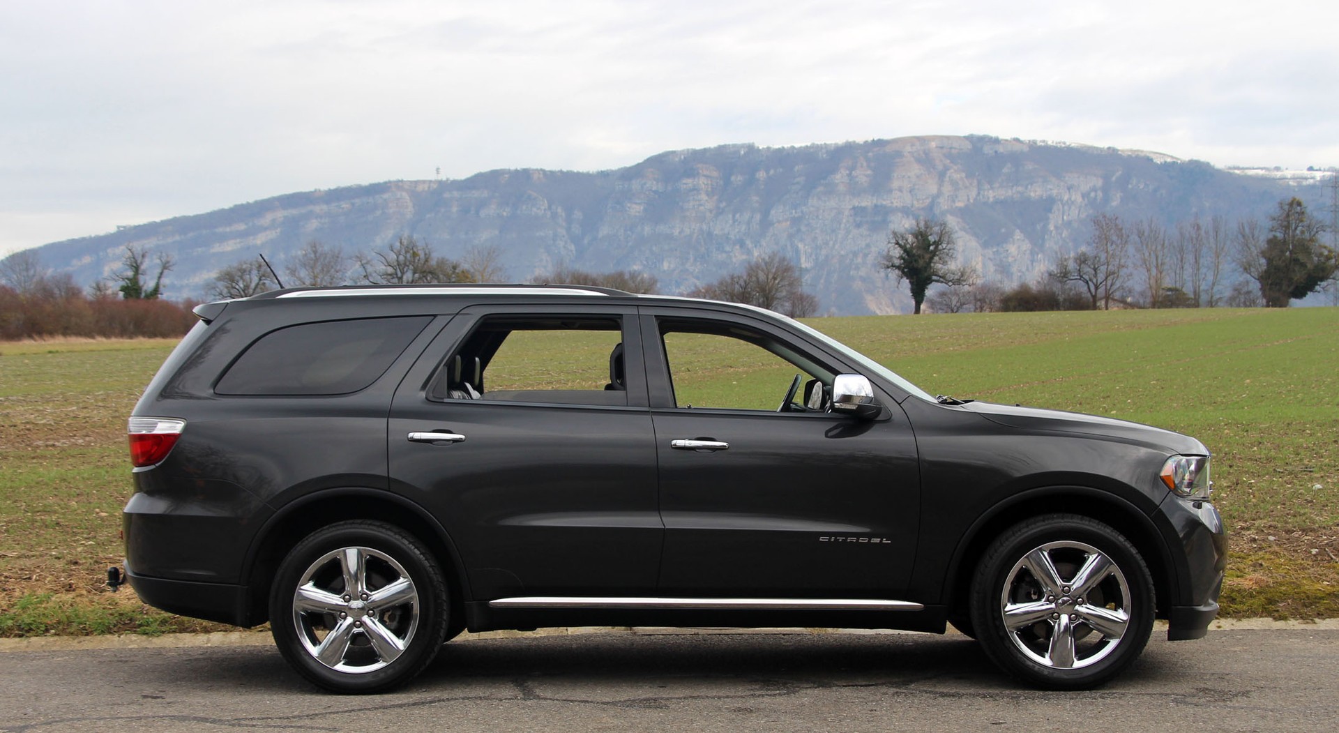 DODGE Durango 5.7 V8 Hemi Citadel AWD-image-24