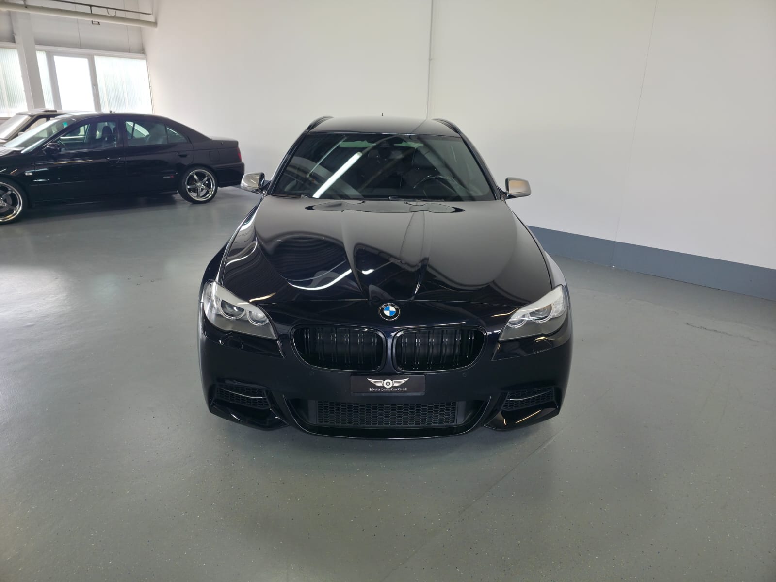 BMW M550d xDrive Touring Steptronic-image-4