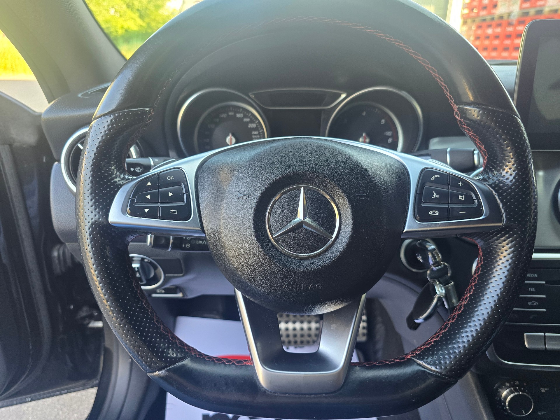 MERCEDES-BENZ CLA Shooting Brake 200 d Urban 4Matic 7G-DCT-image-15