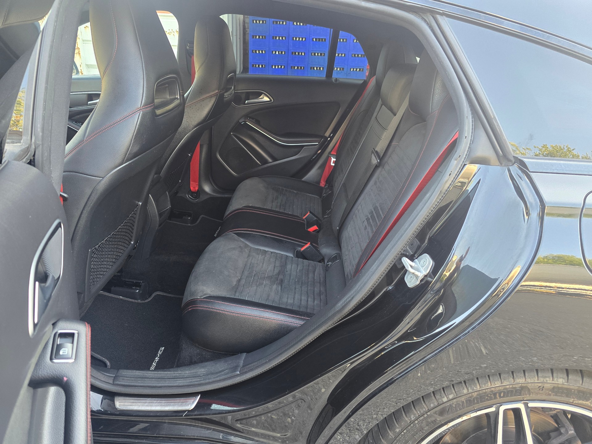 MERCEDES-BENZ CLA Shooting Brake 200 d Urban 4Matic 7G-DCT-image-11