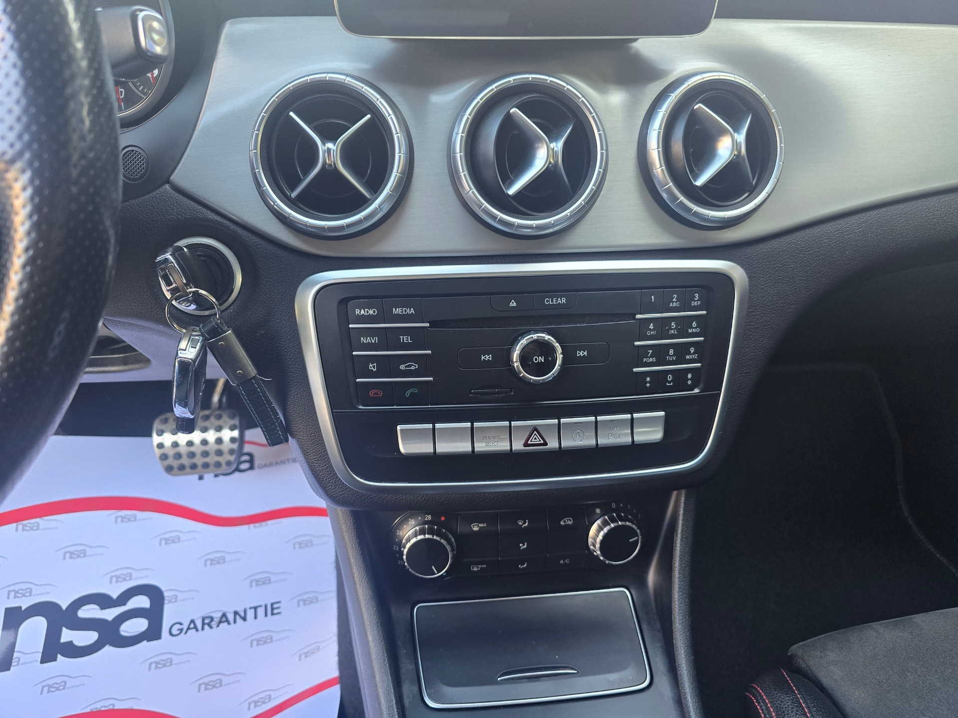 MERCEDES-BENZ CLA Shooting Brake 200 d Urban 4Matic 7G-DCT-image-16