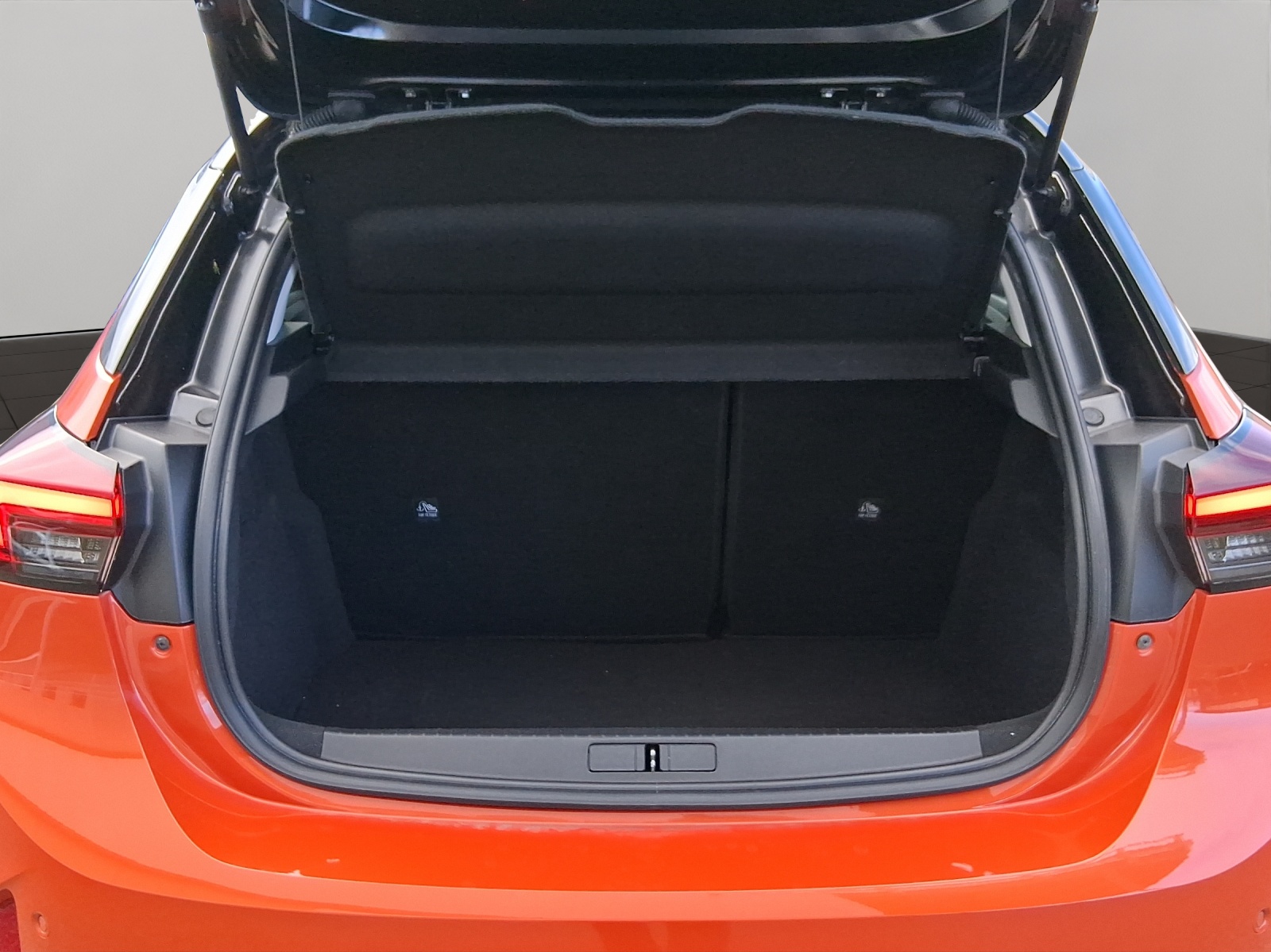 OPEL Corsa e-Elegance-image-18